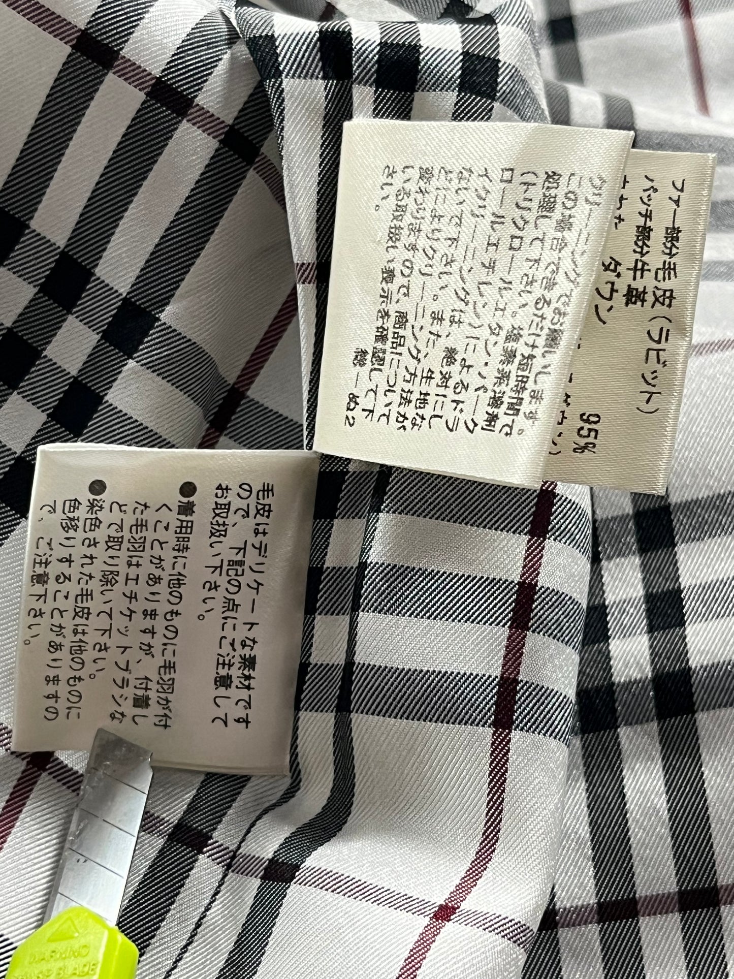 00’s BURBERRY made in Japan real fur down jacket (L)