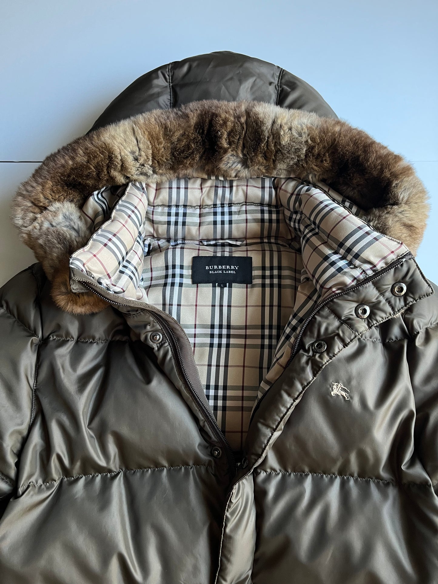 00’s BURBERRY made in Japan real fur down jacket (L) - olive green