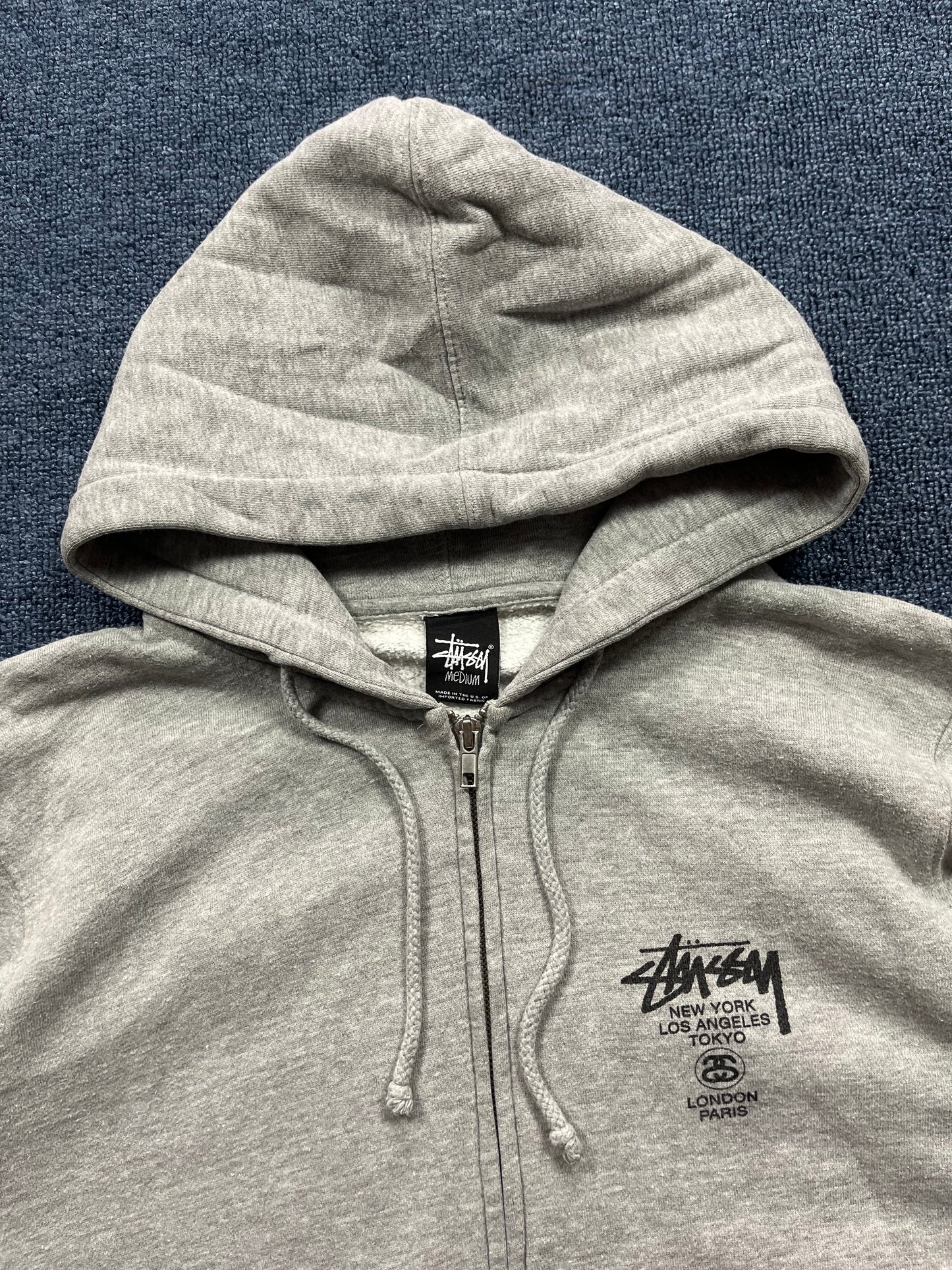 STUSSY ZIP UP HOODIE (M)