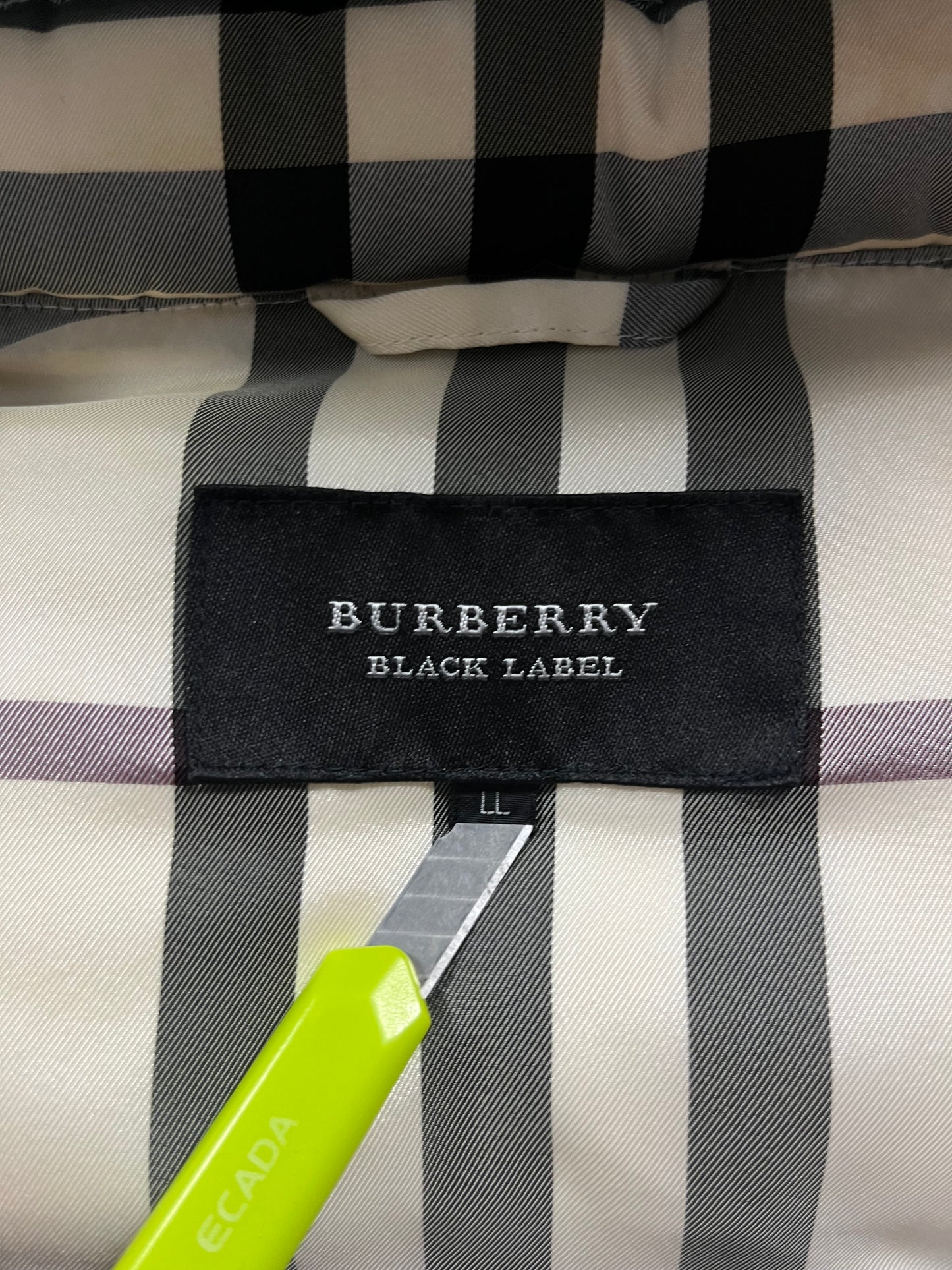00’s BURBERRY made in Japan real fur down jacket (L)