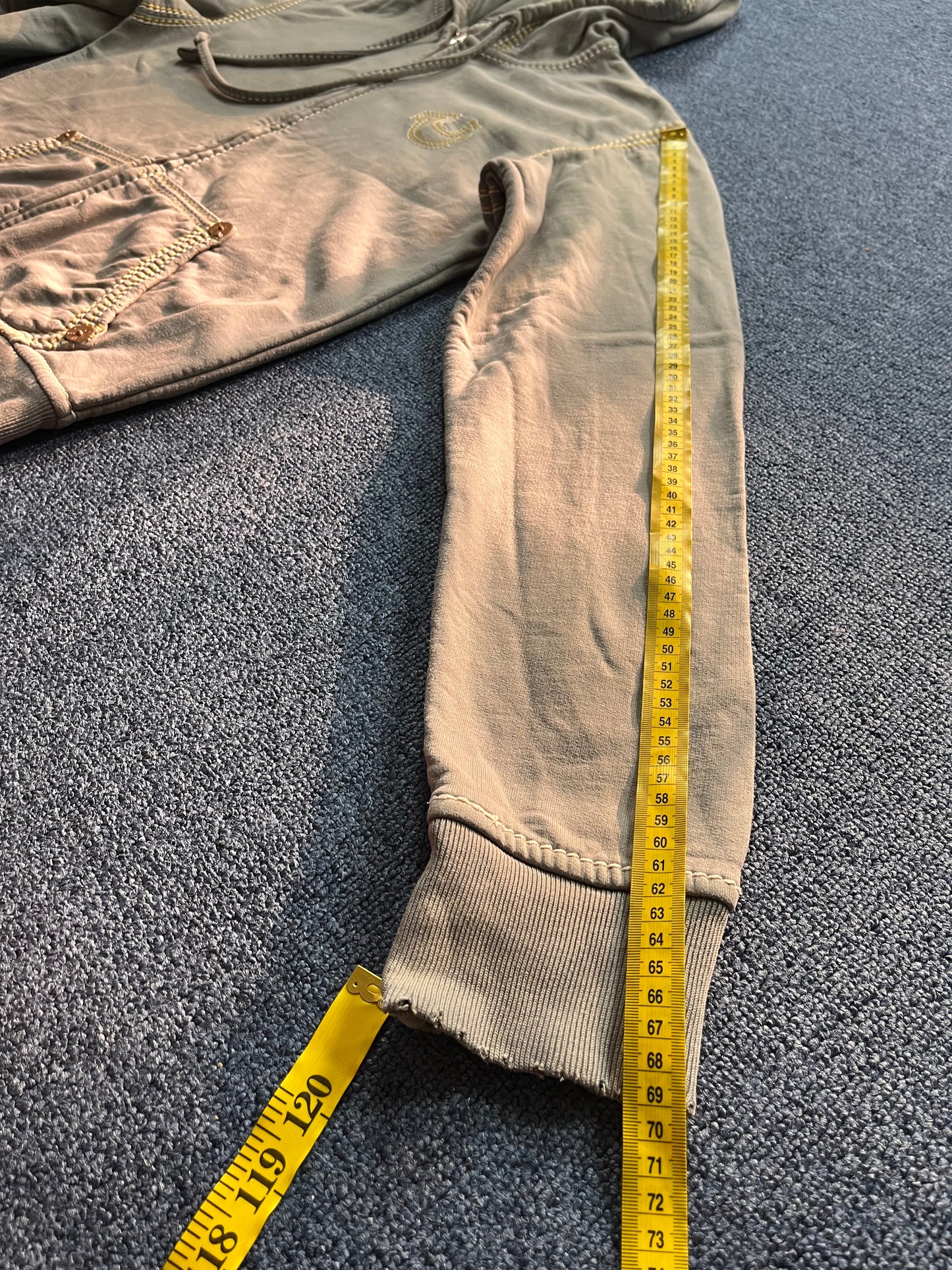 TRUE RELIGION ZIP UP HOODIE (M)