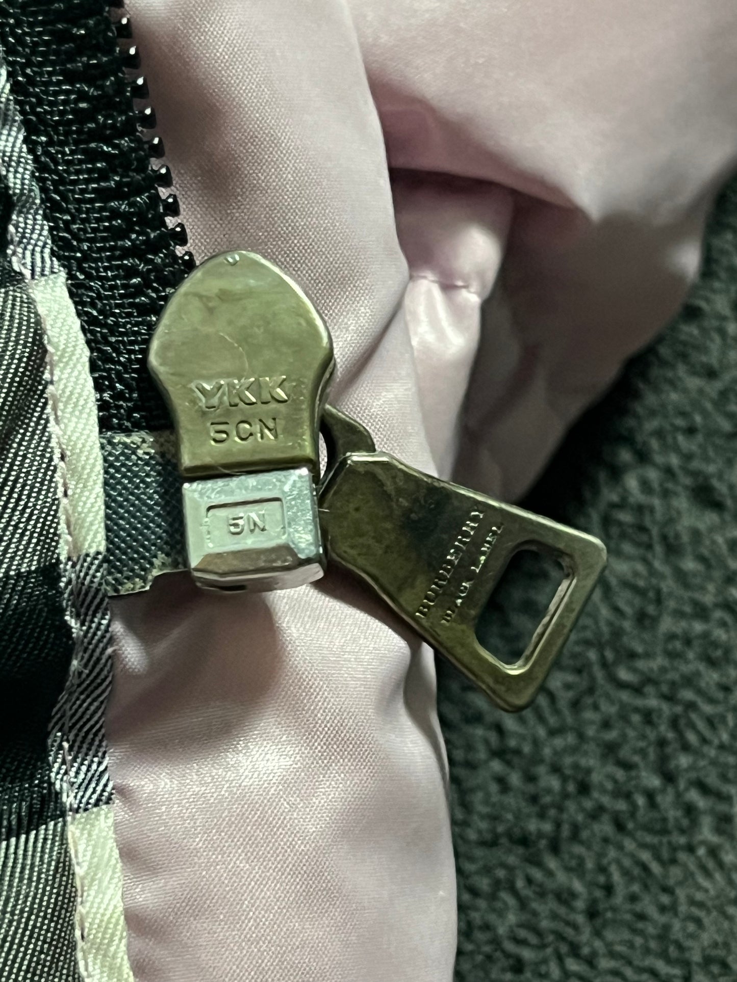 00’s BURBERRY made in Japan real fur down jacket (L)