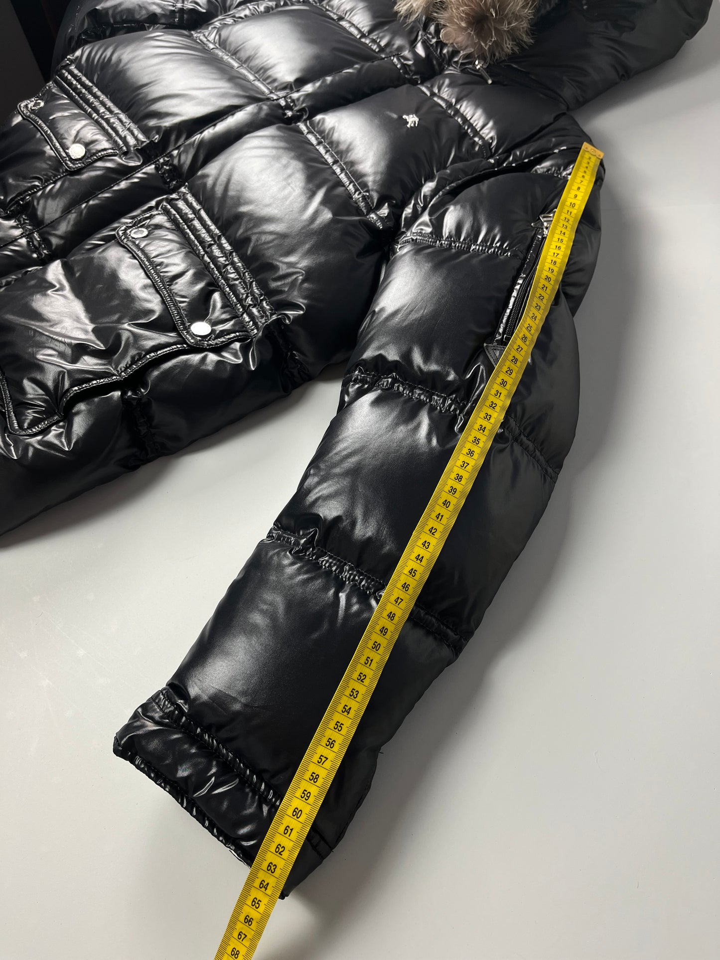 00’s BURBERRY made in Japan real fur down jacket (M/L) - black