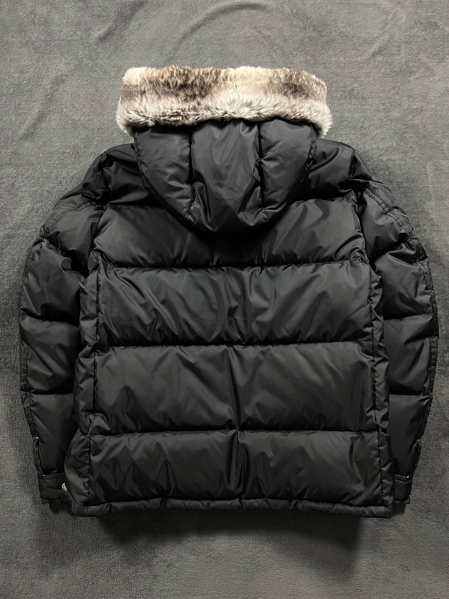00’s BURBERRY made in Japan real fur down jacket (L)