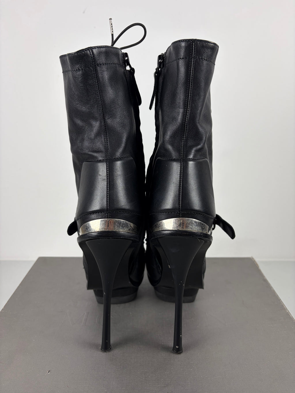 2011 runway collection Alexander McQueen stiletto ankle boots - eu 38 1/5 - black