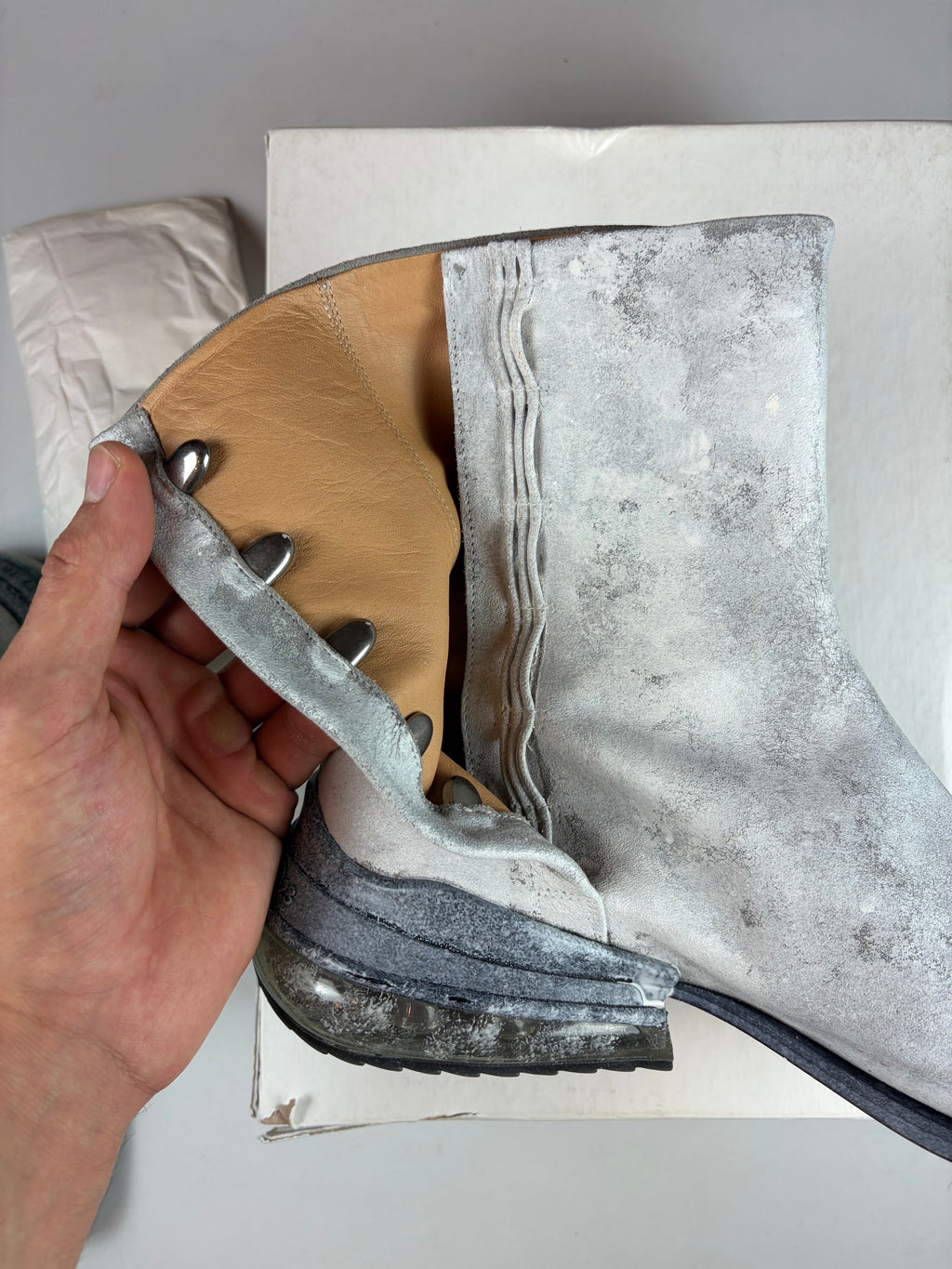 Maison Margiela Tabi Airbag painted leather boots - eu 44 / us 11 / uk 10 - grey - brand new