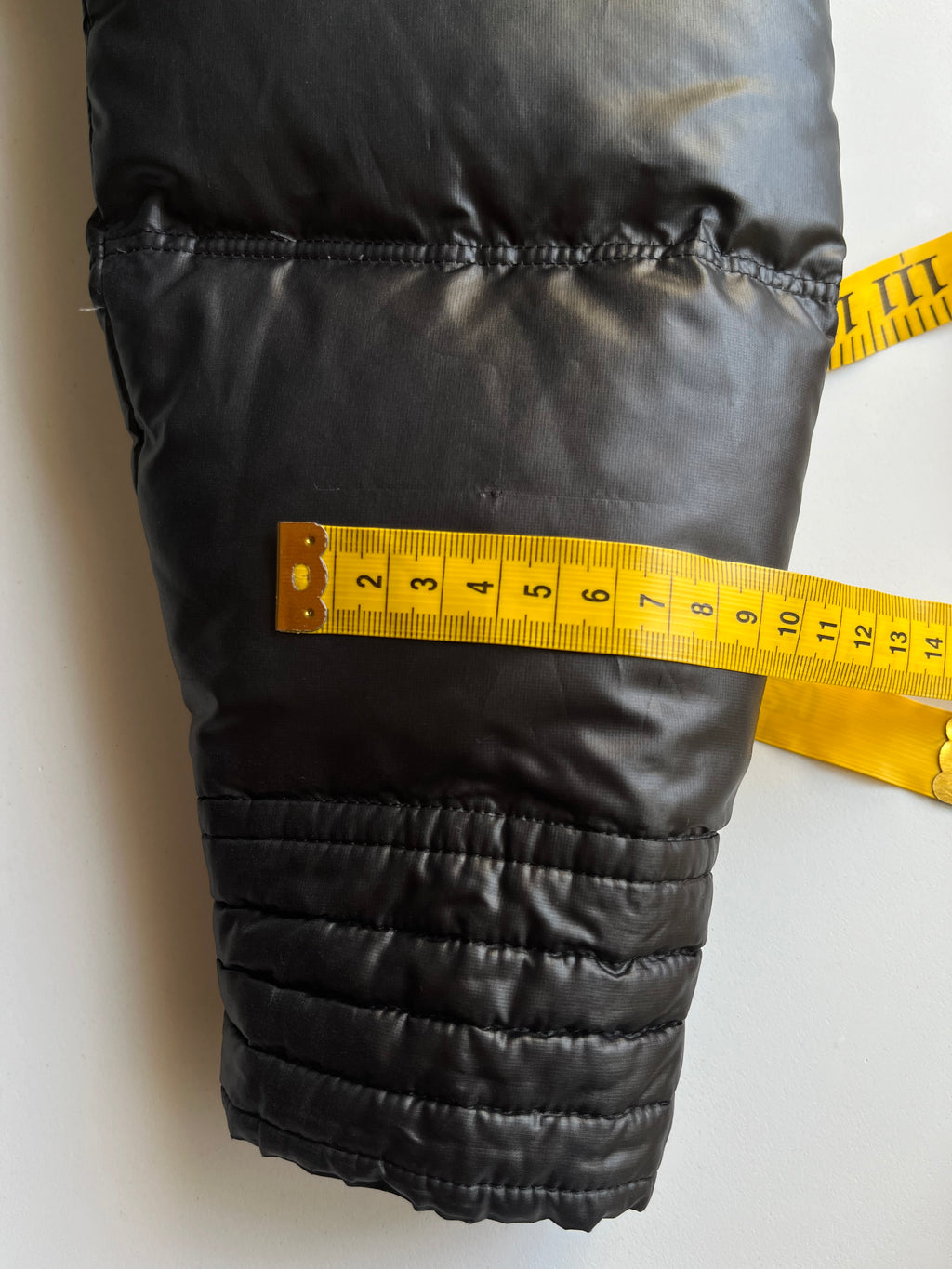 00’s BURBERRY made in Japan real fur down jacket (S/M) - black
