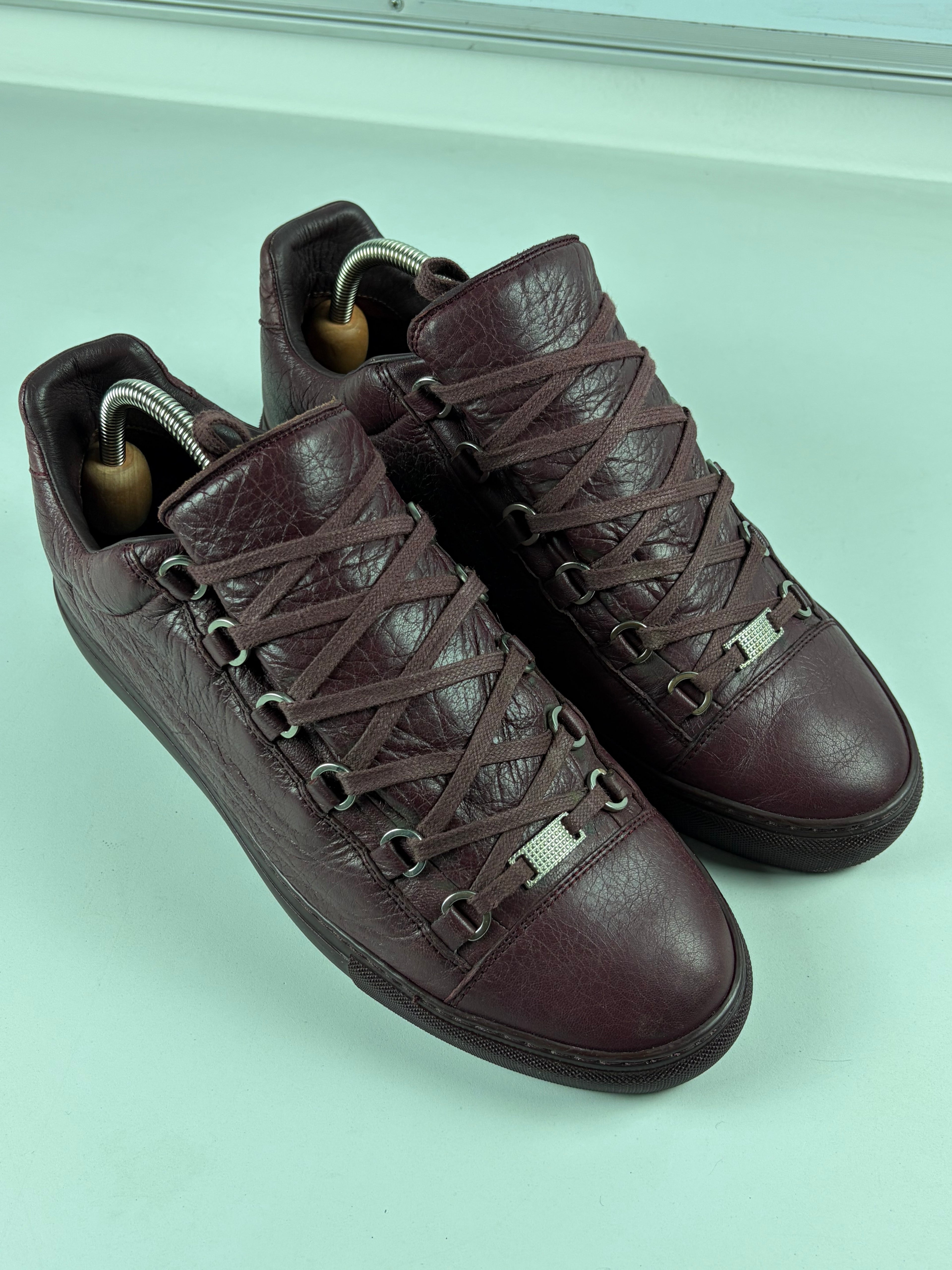 Balenciaga arena low - eu 43 / us 10 - burgundy