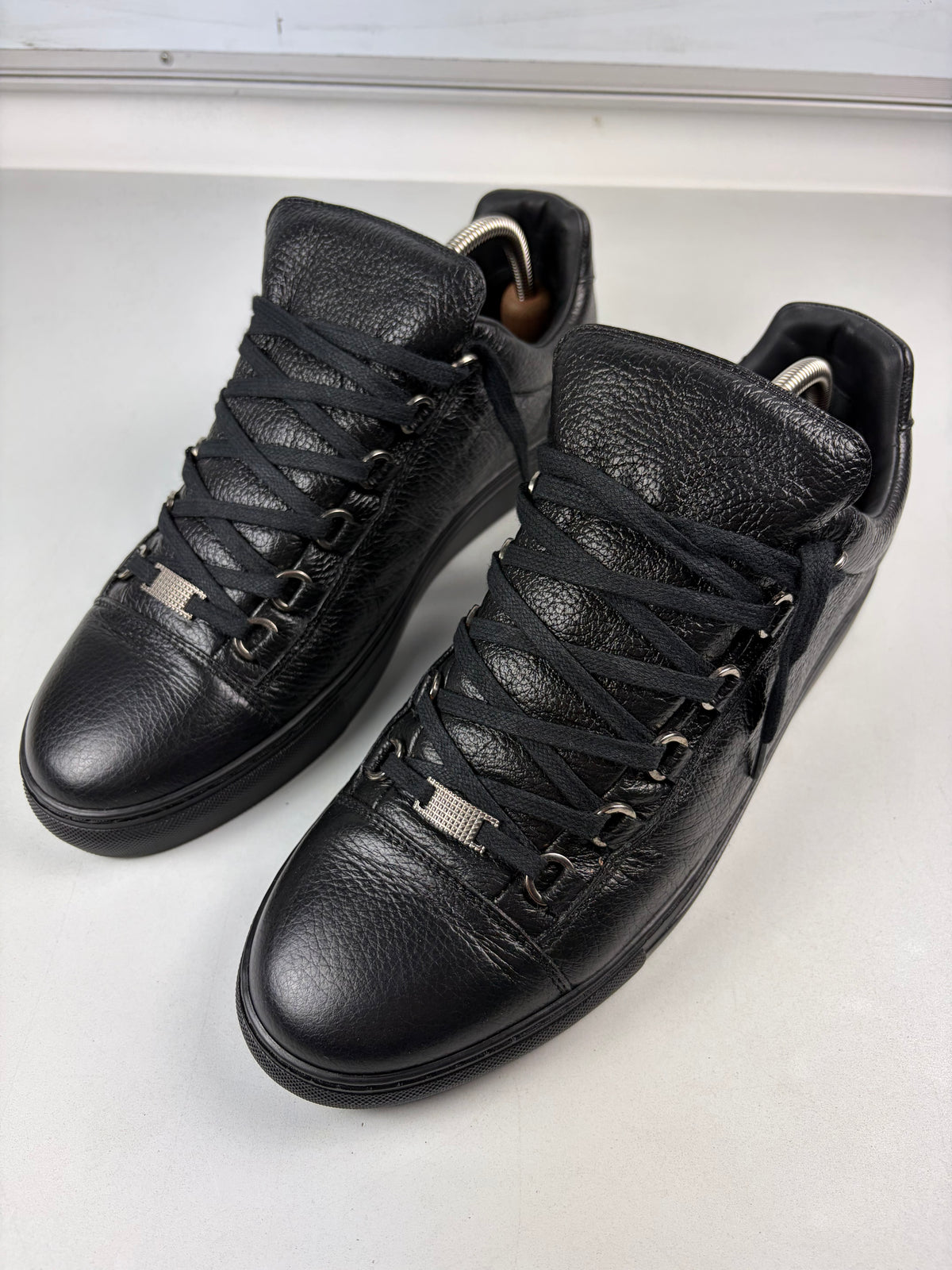 Balenciaga arena low - eu 44 / us 11 / uk 10 - black
