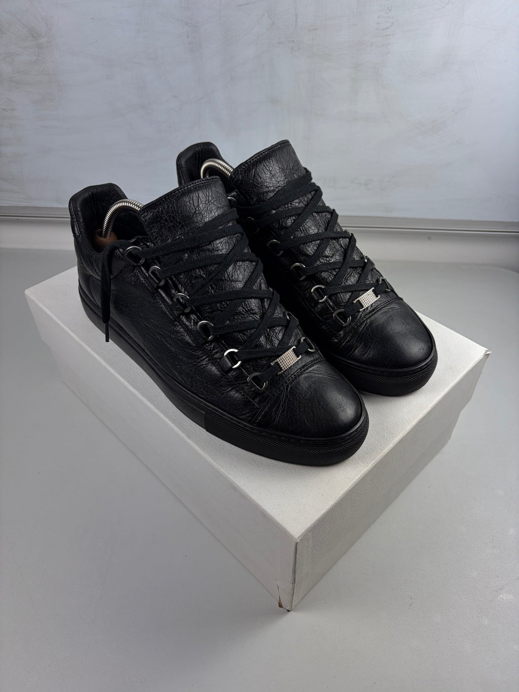 Balenciaga arena low - eu 43 / us 10 - black