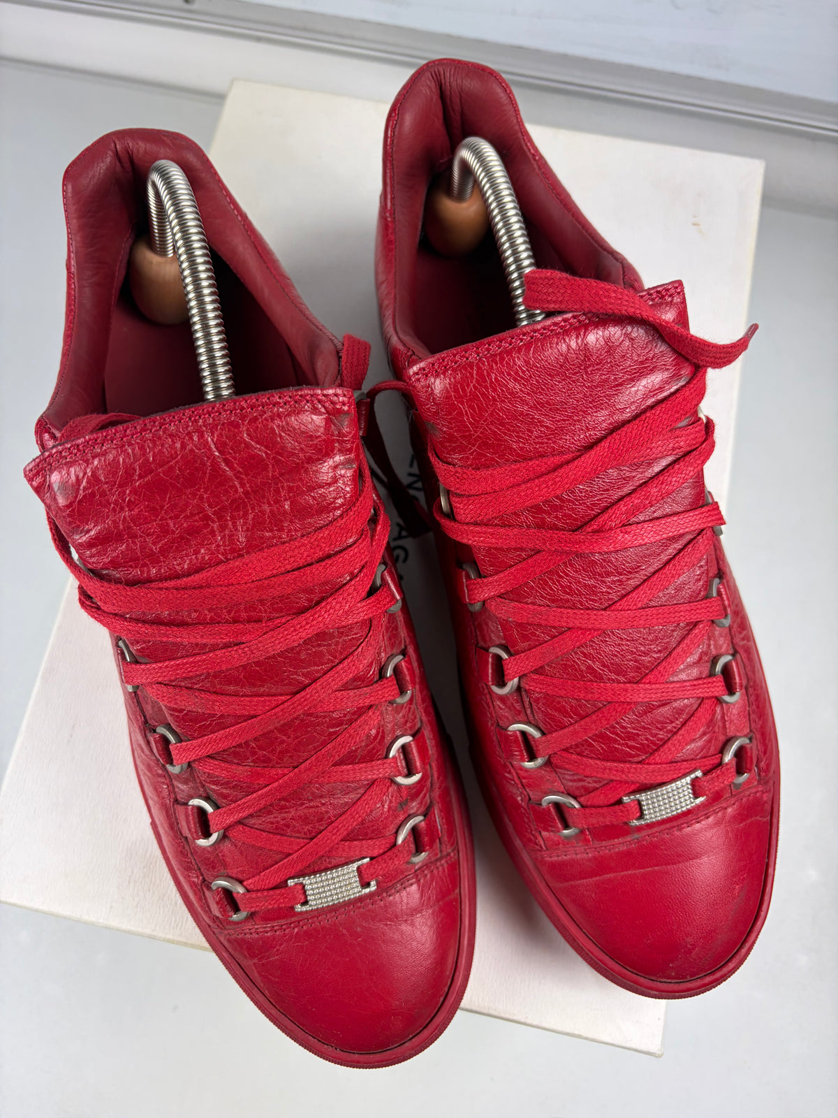 Balenciaga arena low - eu 42 / us 9 / uk 8 - red