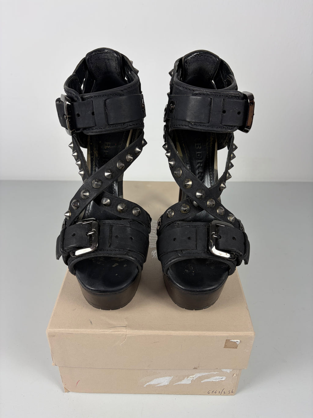 Burberry studded gladiator heels - eu 38 - black