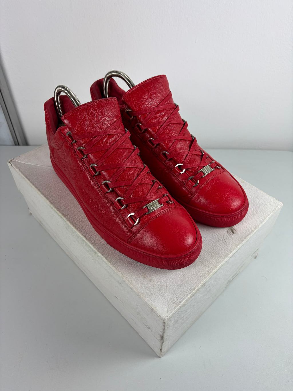 Balenciaga arena low - eu 43 / us 10 - red