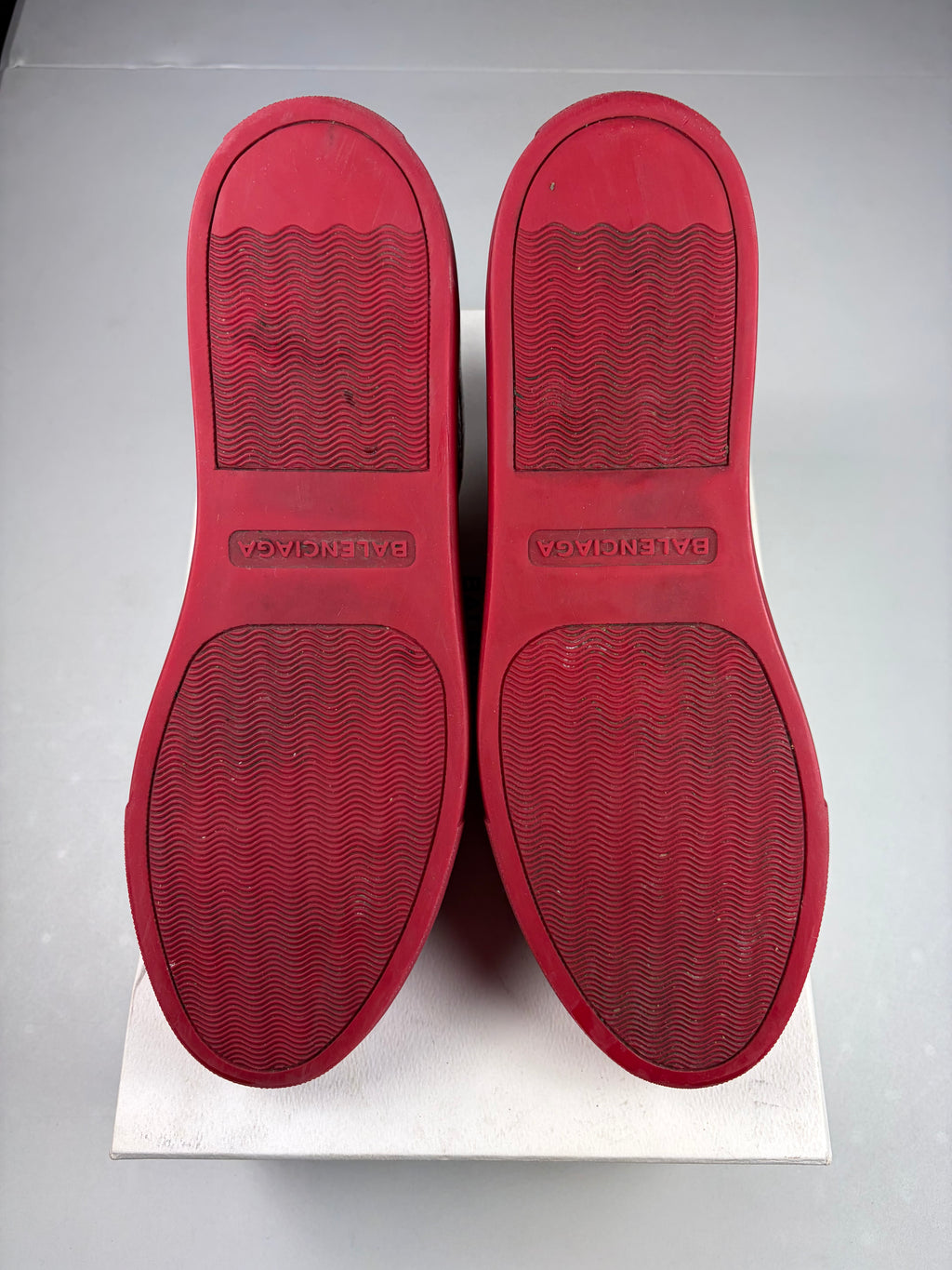 Balenciaga arena low - eu 44 / us 11 / uk 10 - red