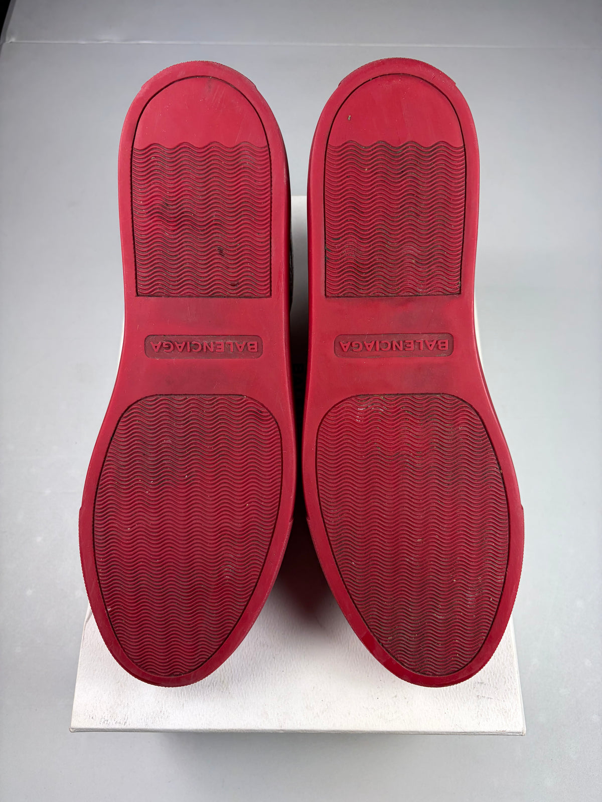 Balenciaga arena low - eu 44 / us 11 / uk 10 - red