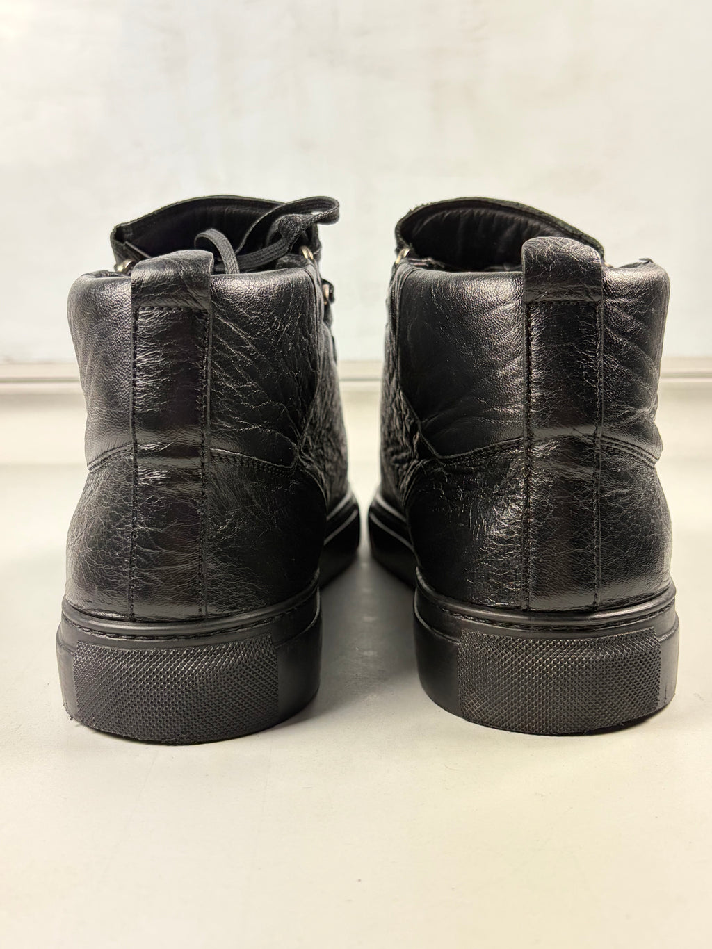 Balenciaga arena high tops - eu 42 / us 9 / uk 8 - black