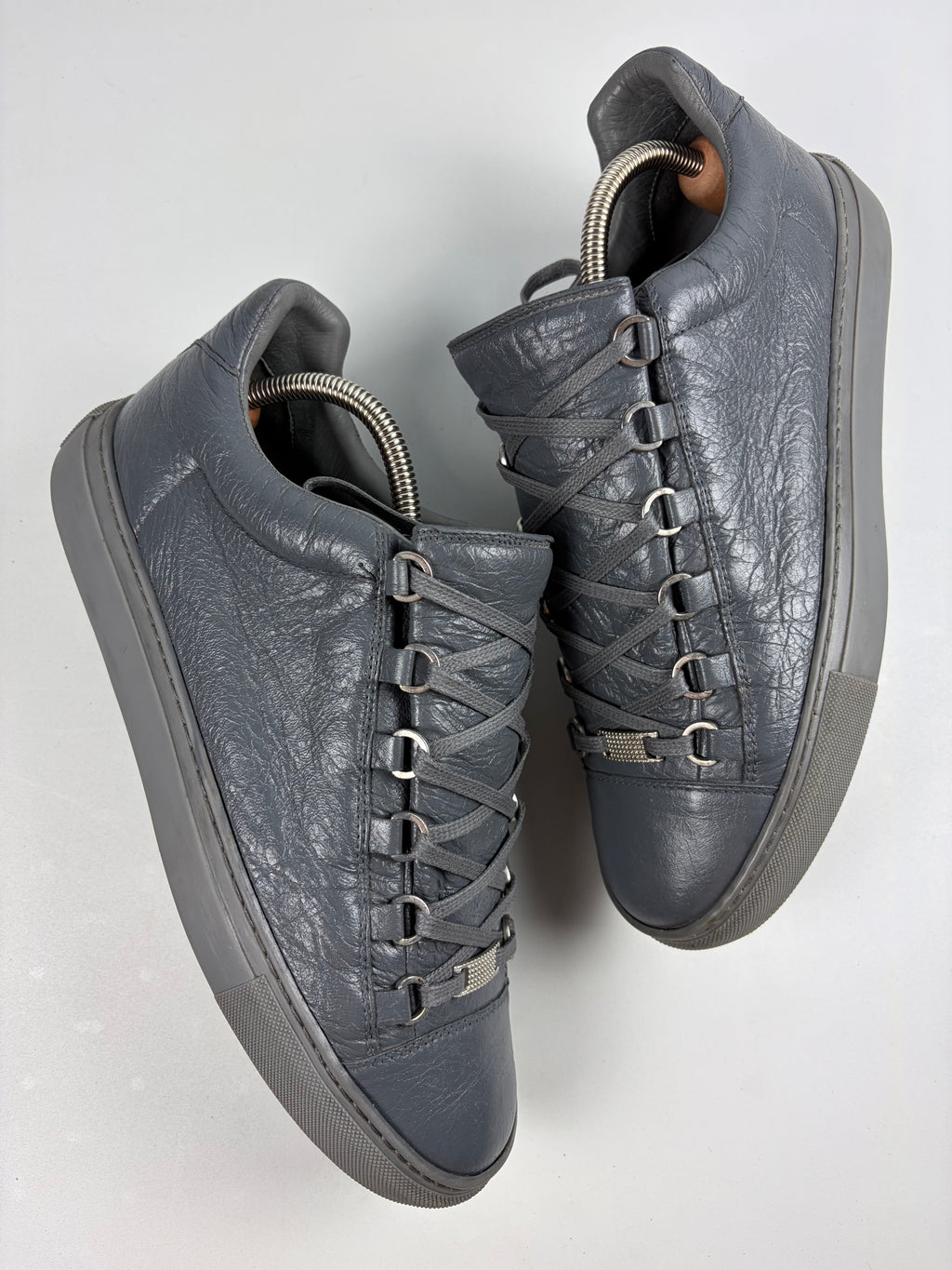 Balenciaga arena low - eu 41 / us 8 - grey