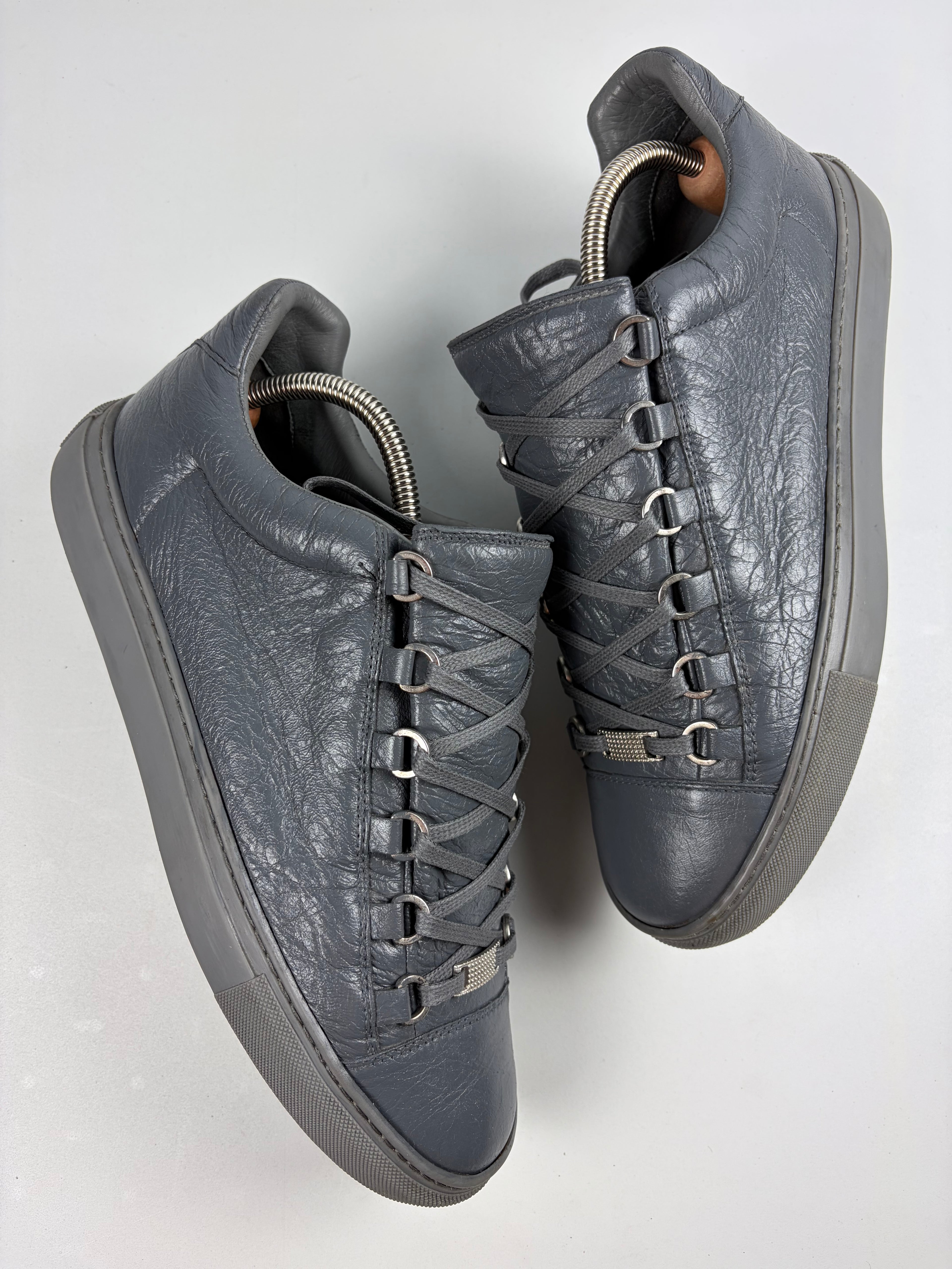 Balenciaga arena low - eu 41 / us 8 - grey