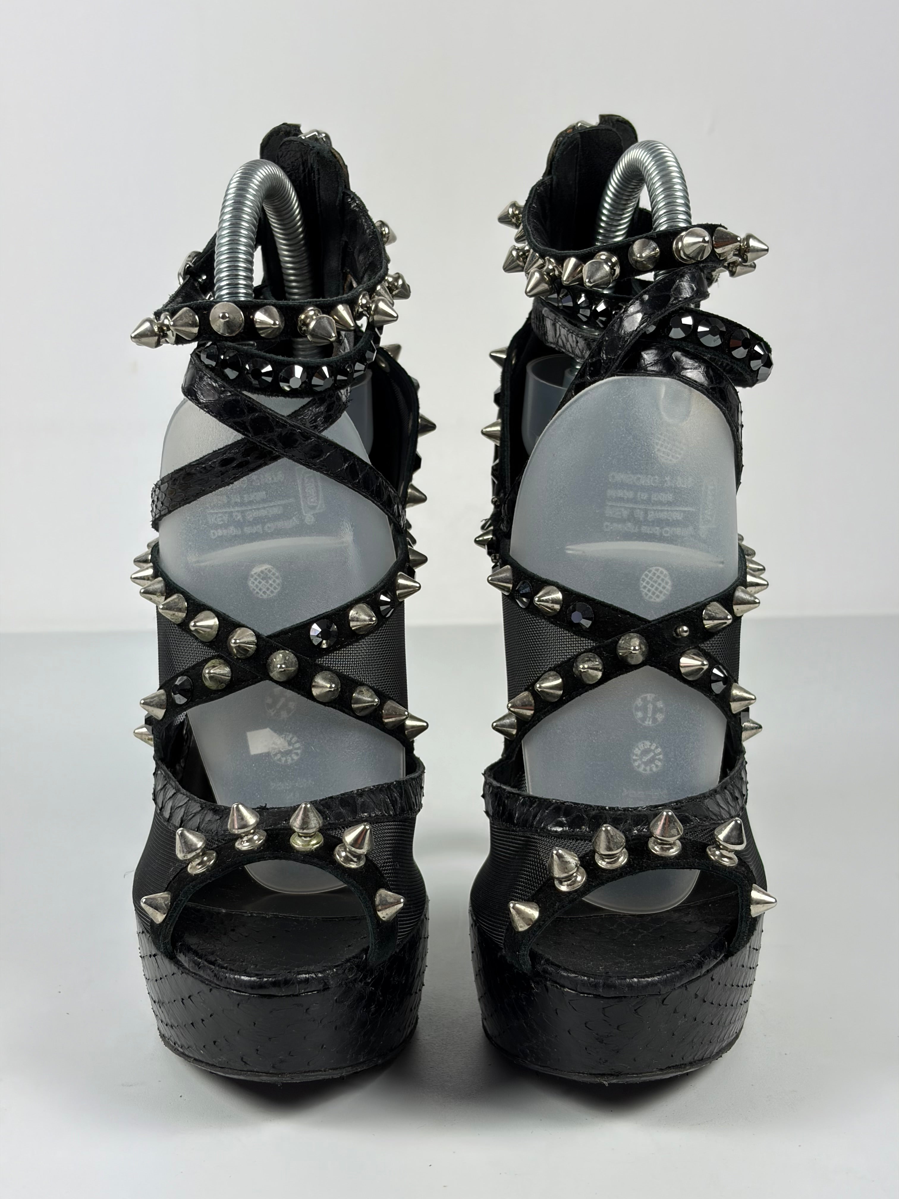 Philipp Plein heavily studded stiletto platform sandals - eu 36.5