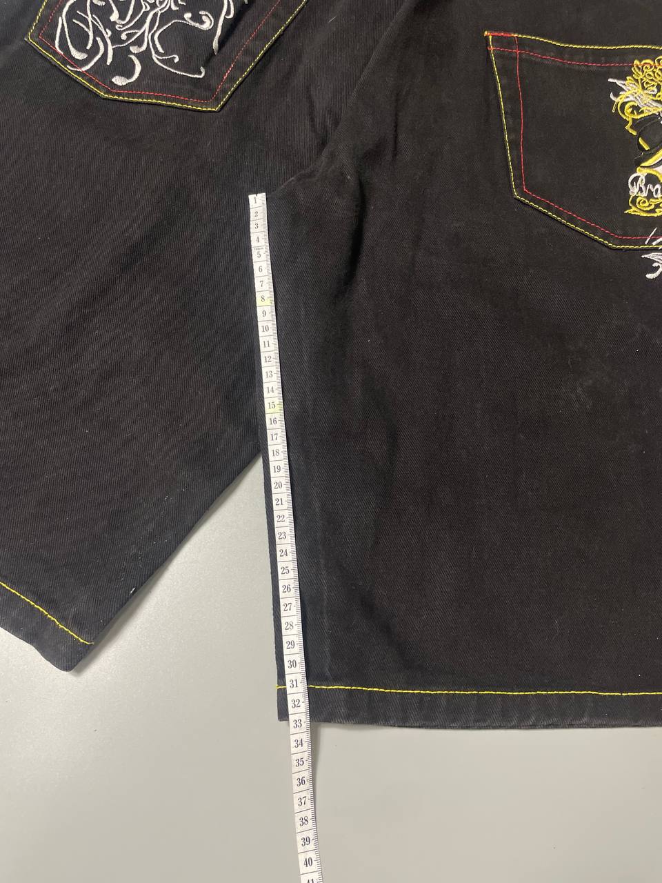 BAGGY EMBROIDERED JORTS (34)