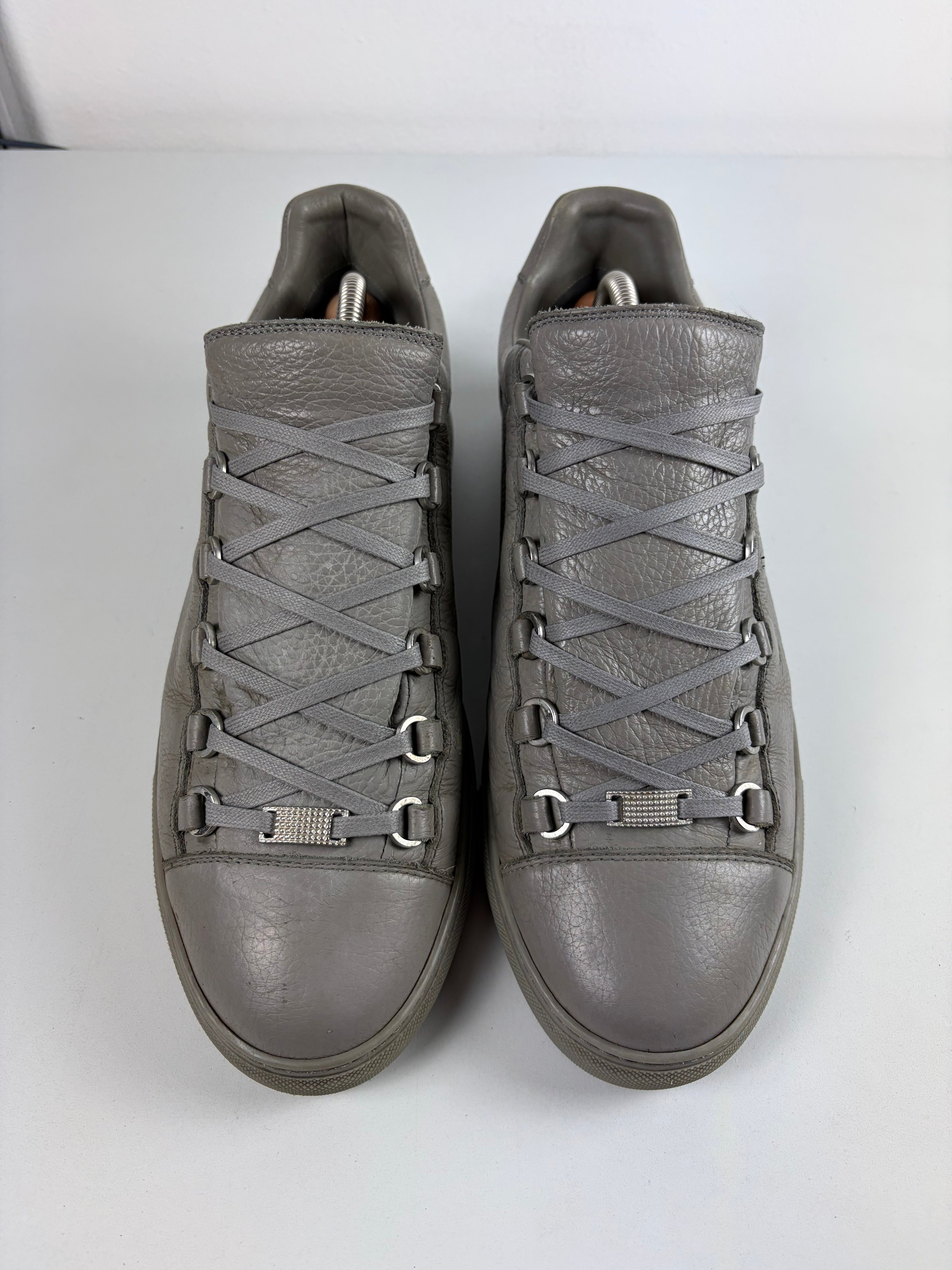Balenciaga arena low - eu 43 / us 10 - grey