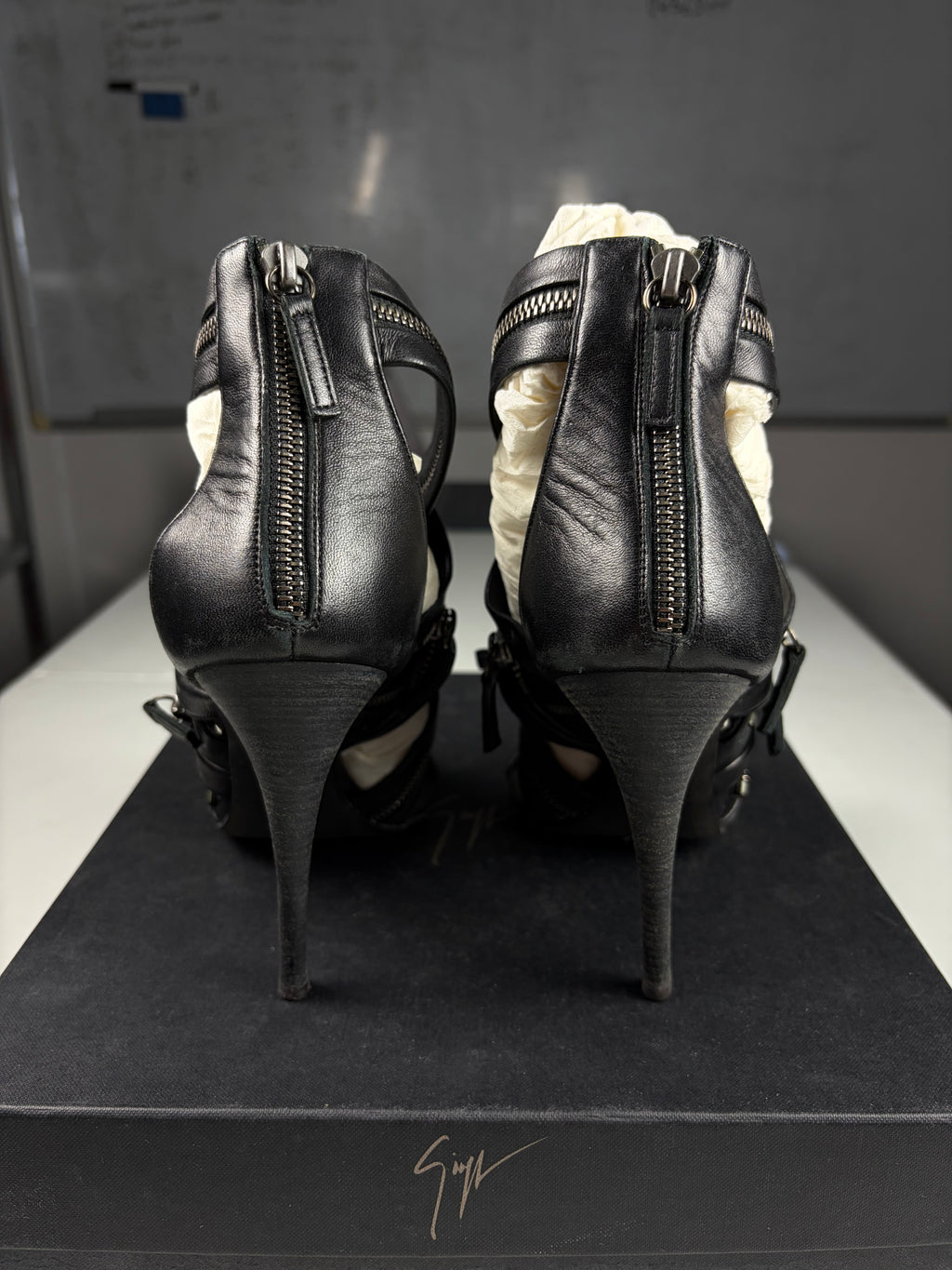 2009 BALMAIN x Giuseppe Zanotti leather zipper heels - eu 39 / us 9 / uk 6 - black