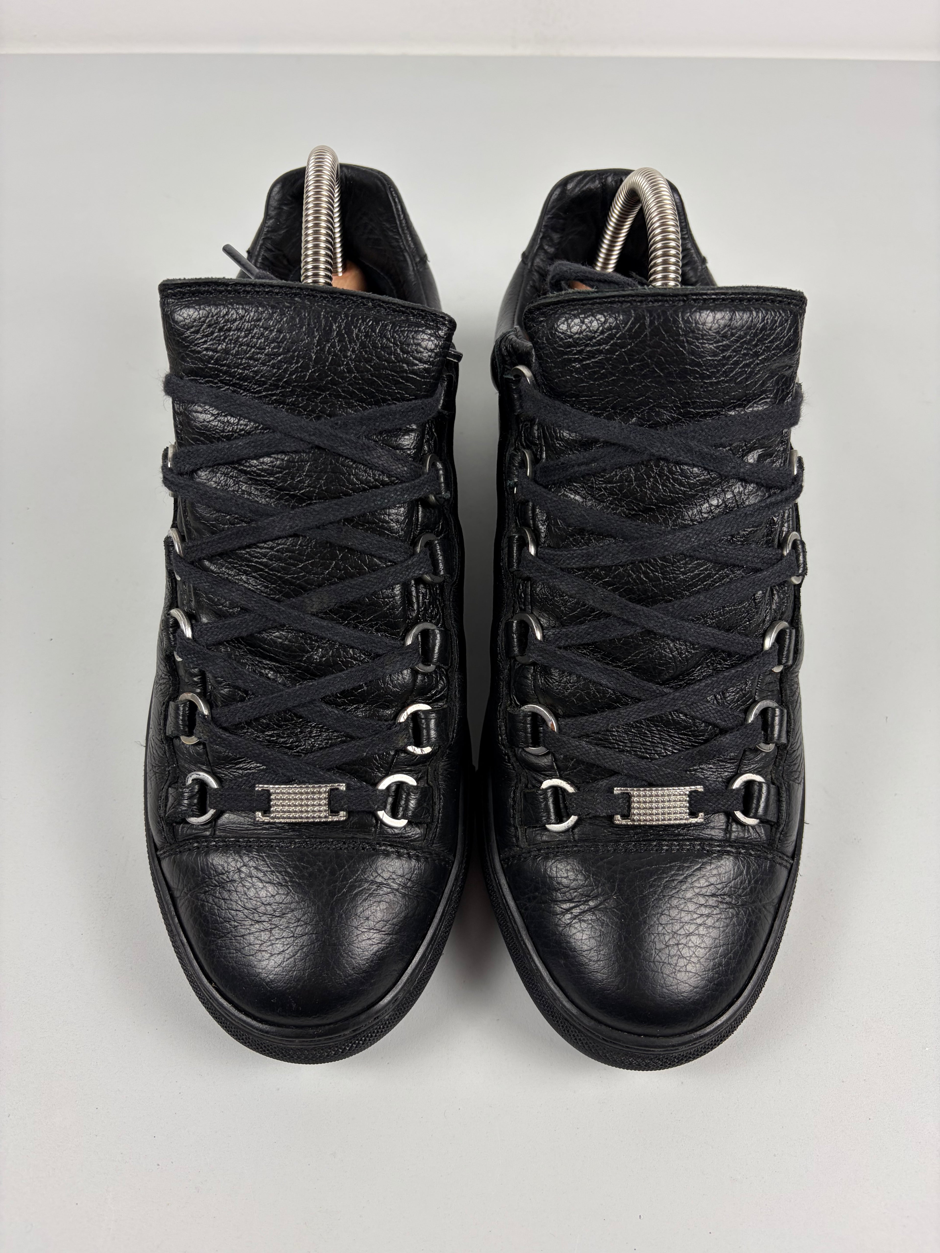 Balenciaga arena low - eu 40 / us 7 - black