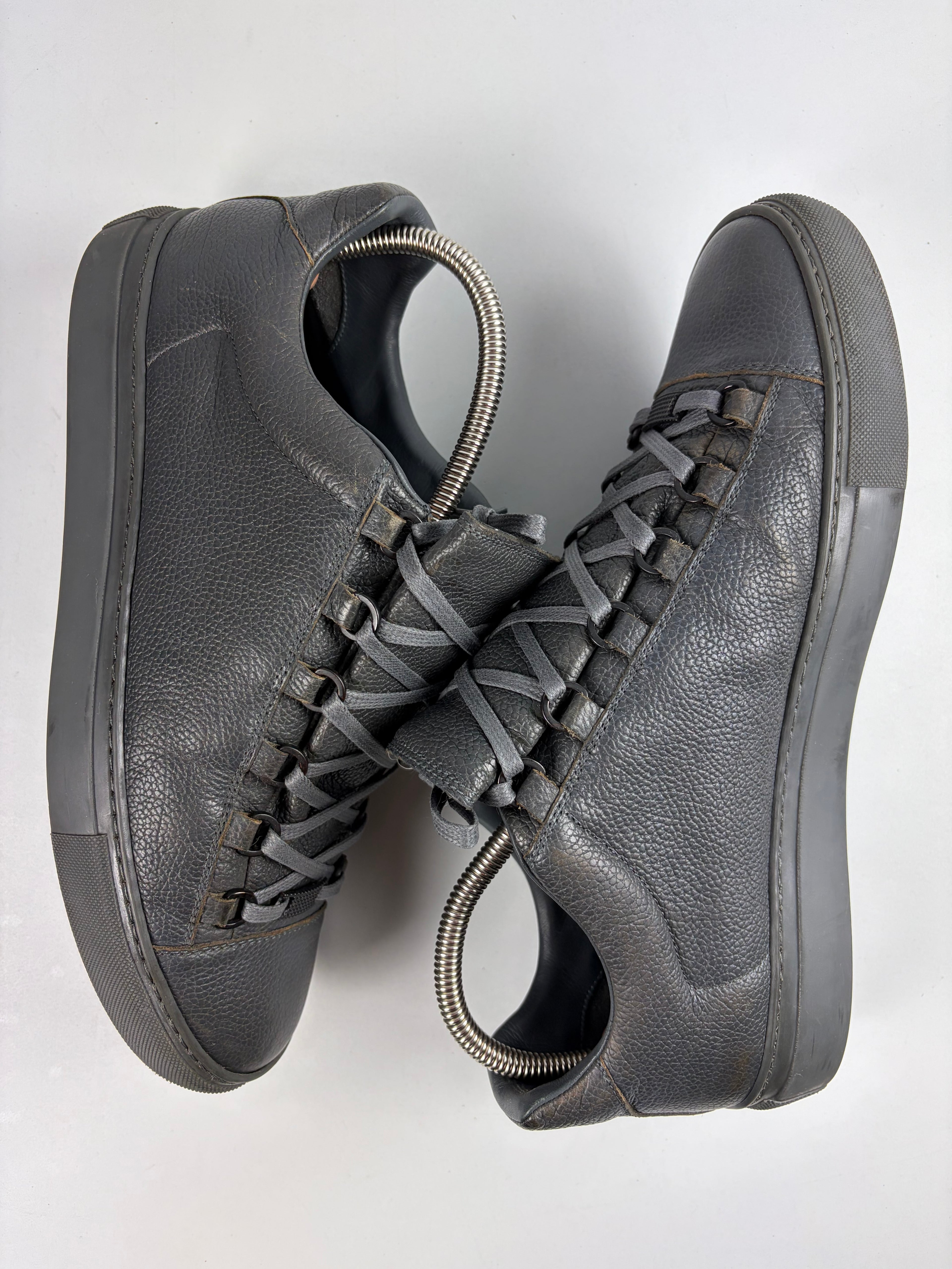 Balenciaga arena low - eu 42 / us 9 - grey