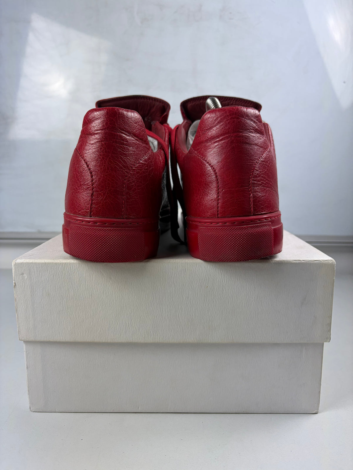 Balenciaga arena low - eu 42 / us 9 / uk 8 - red