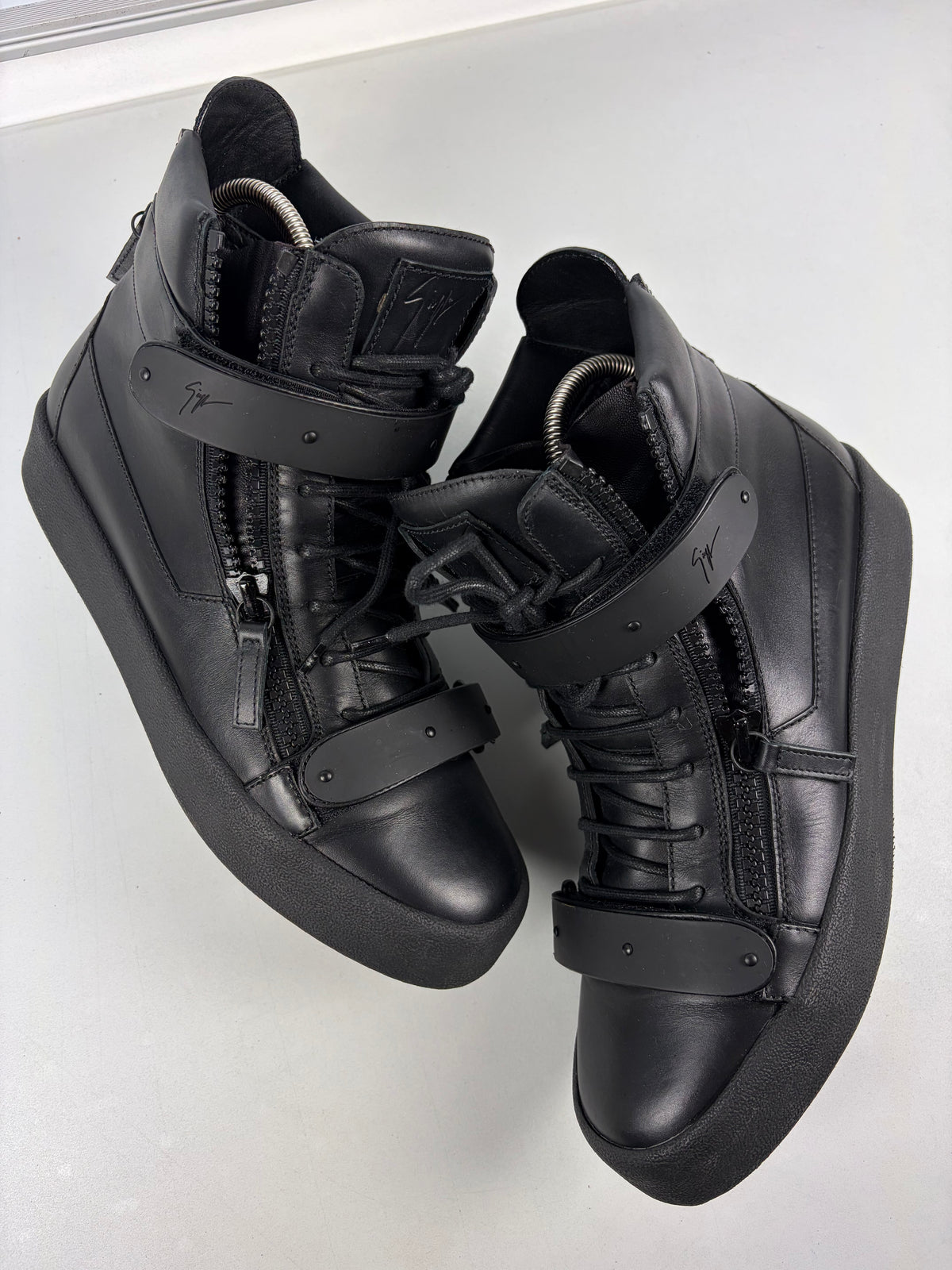 Giuseppe Zanotti 'Coby' double strap high tops - eu 44 / us 11 / uk 10 - triple black