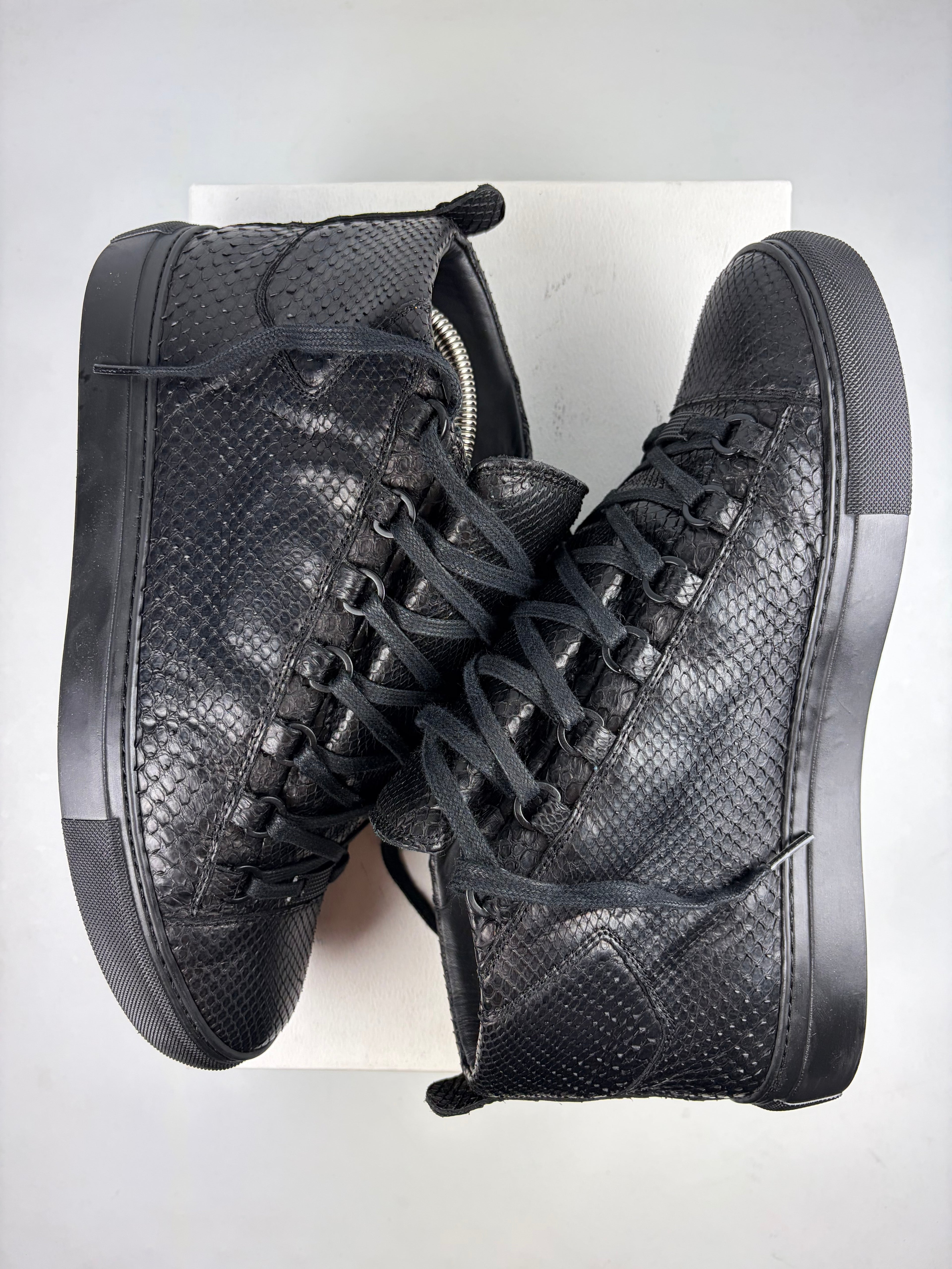 Balenciaga arena ‘Python Skin’ high tops - eu 42 / us 9  - black