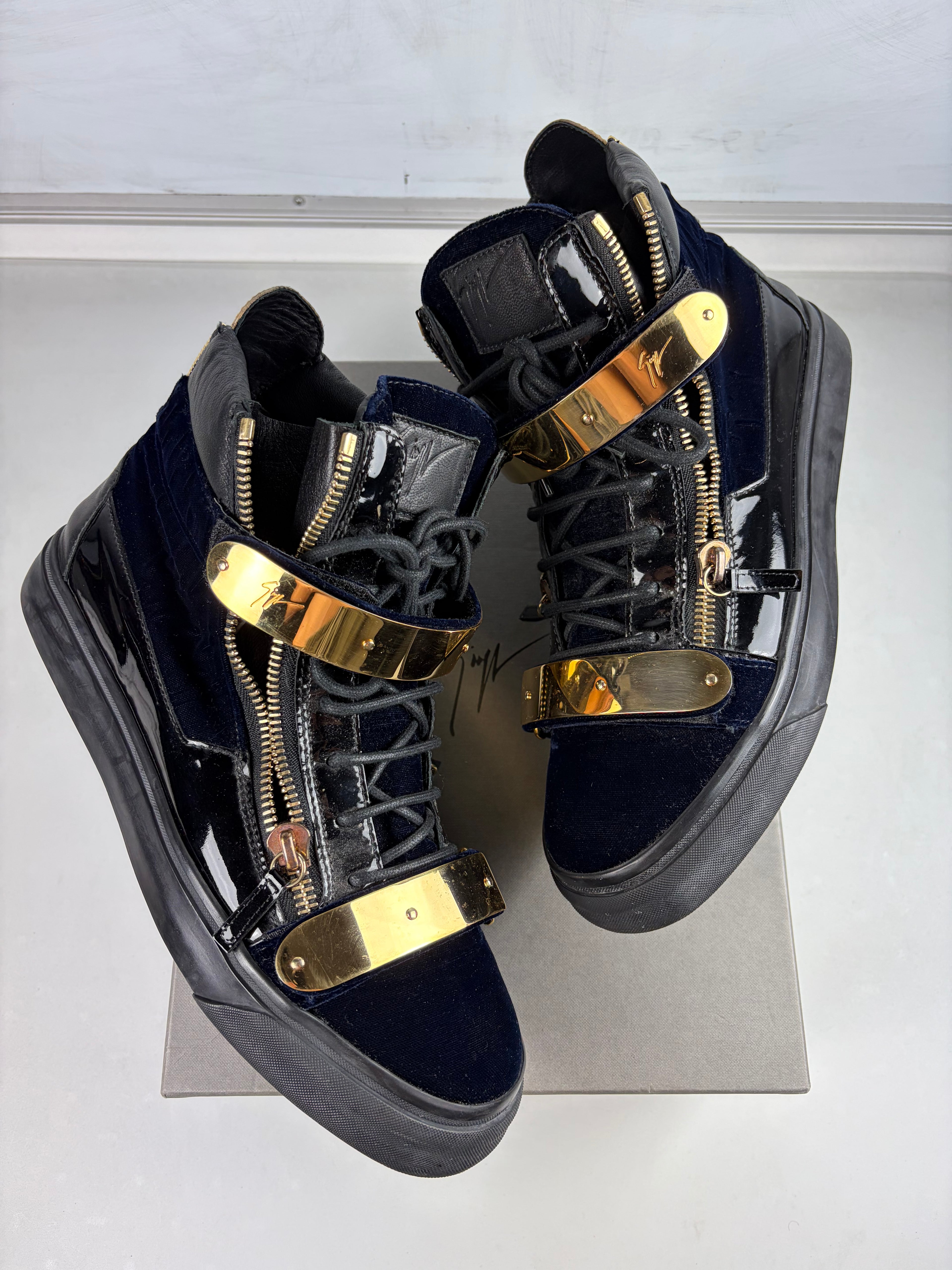 Giuseppe Zanotti velvet & patent leather high tops - eu 44 / us 11 - navy blue
