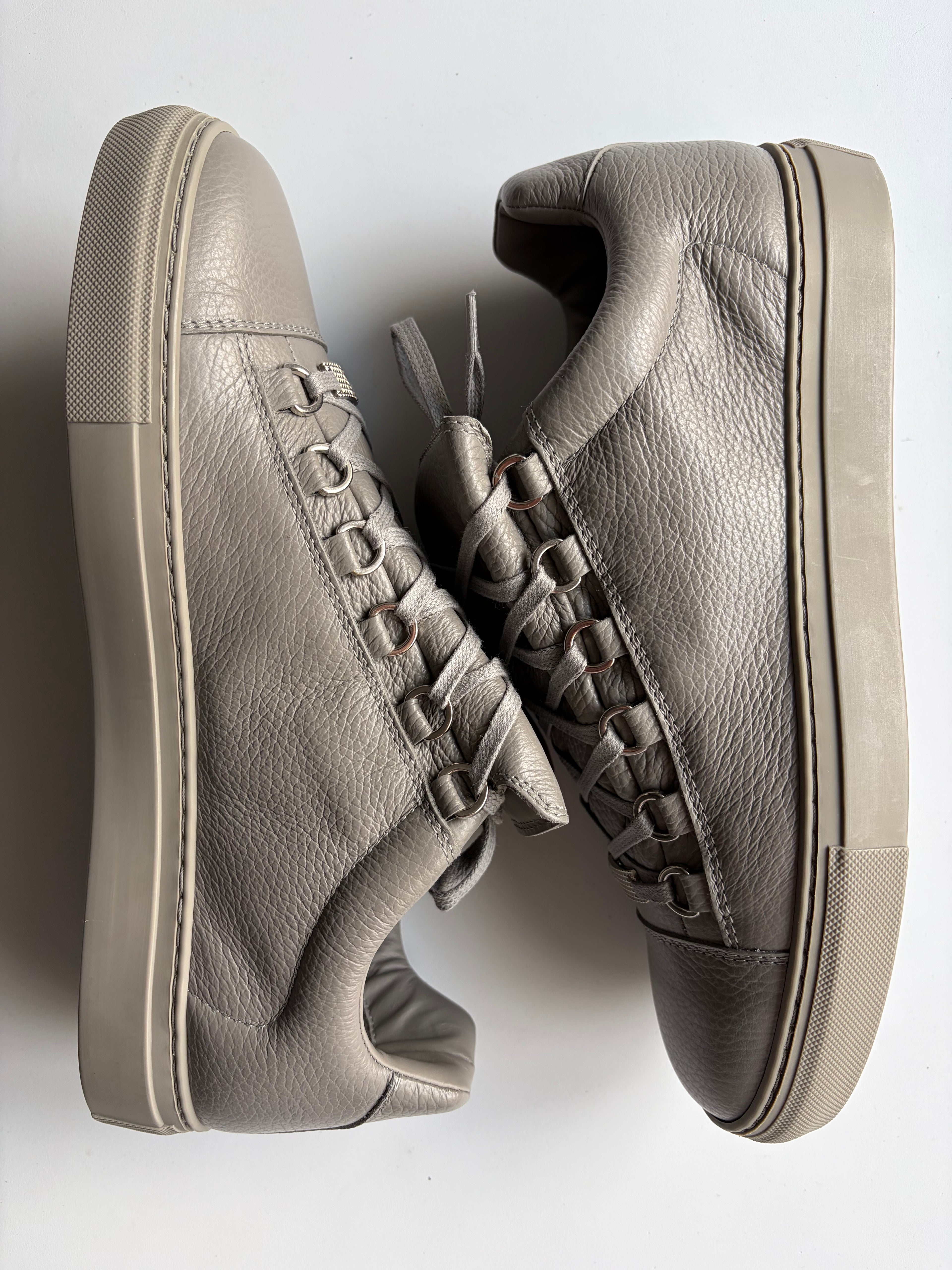 Balenciaga arena low - eu 41 - grey (brand new)