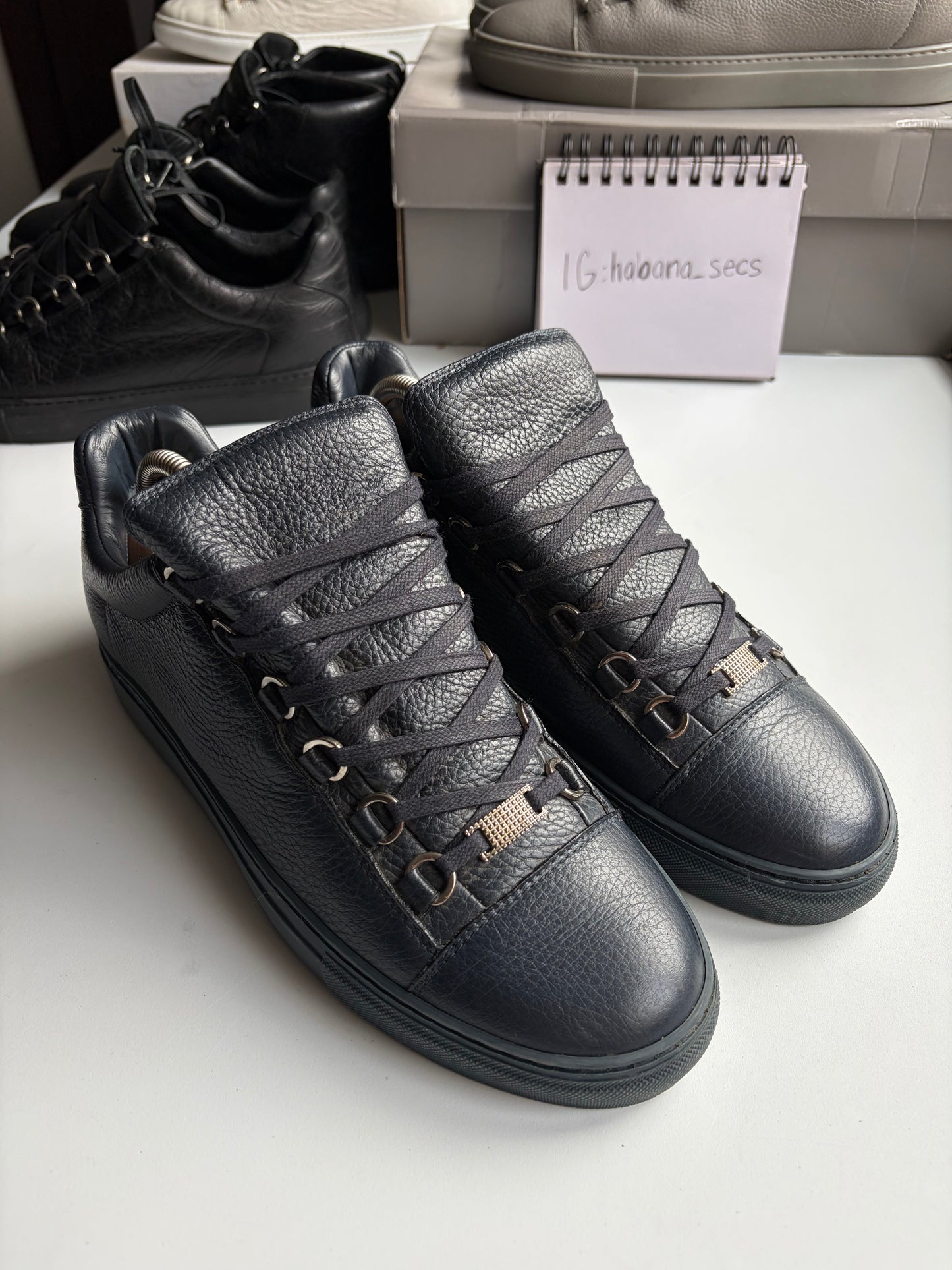 Balenciaga arena low - eu 41 - navy blue