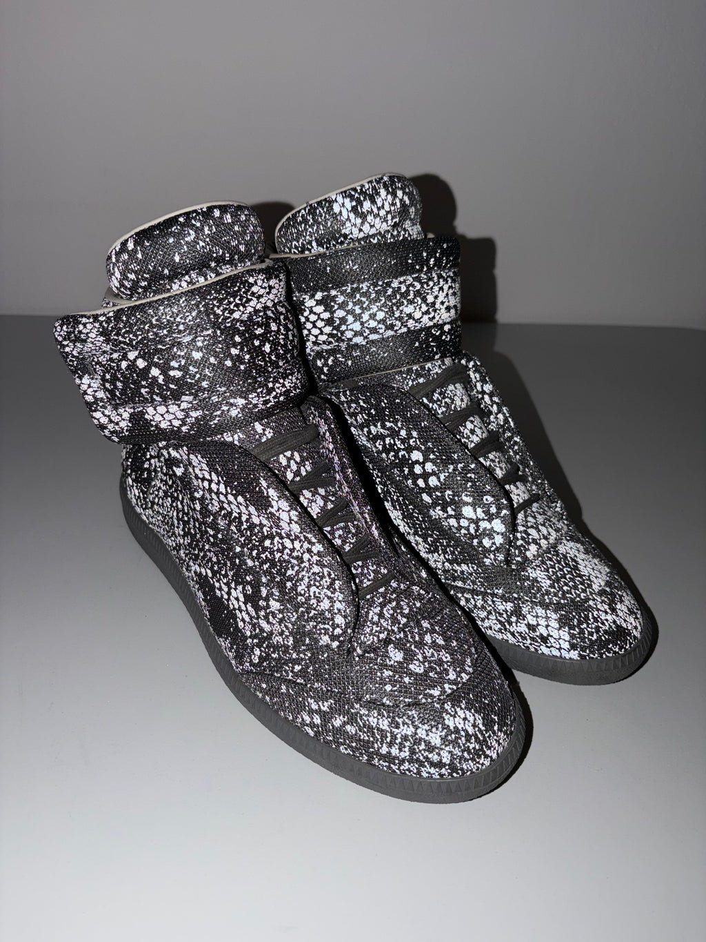 Maison Margiela Future ‘Reflective Python’ high tops - eu 42 / us 9