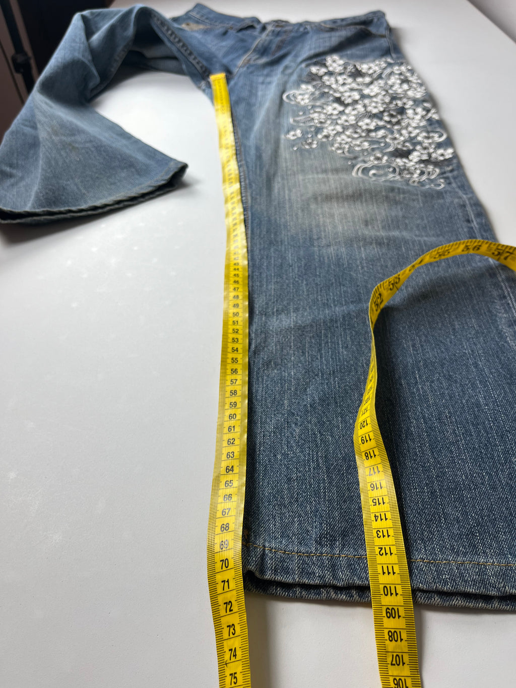 Japanese Embroidered jeans (w32)