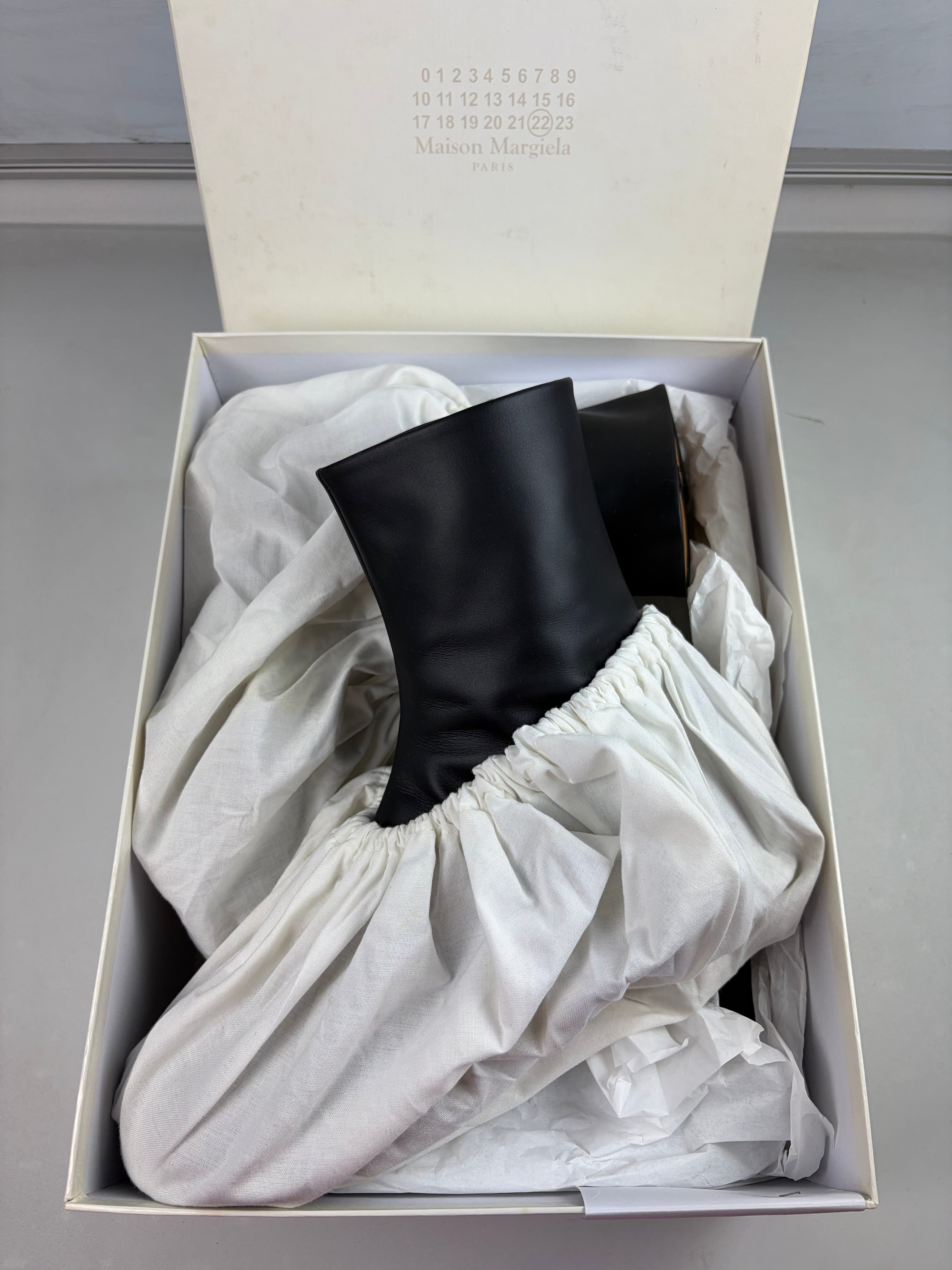 Maison Margiela Tabi leather boots - eu 43 / us 10 - black