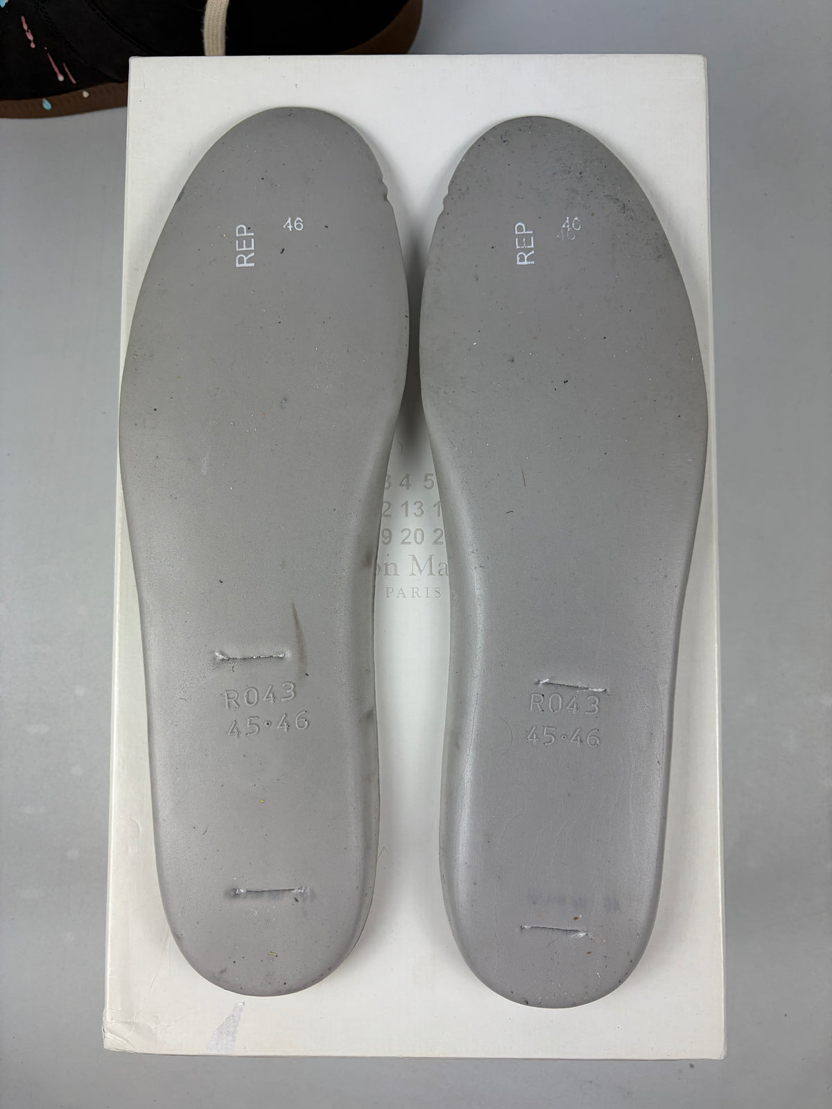 Maison Margiela Replica ‘Black Paintsplatter’ - eu 46 / us 13 / uk 12