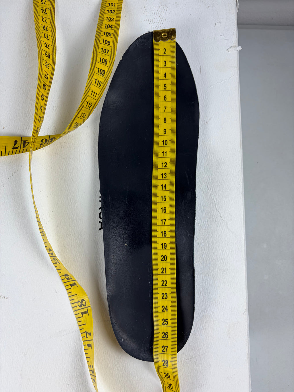 Balenciaga arena low - eu 41 / us 8 / uk 7.5 - black