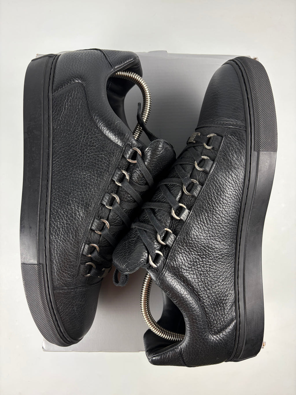 Balenciaga arena low - eu 43 / us 10 - black