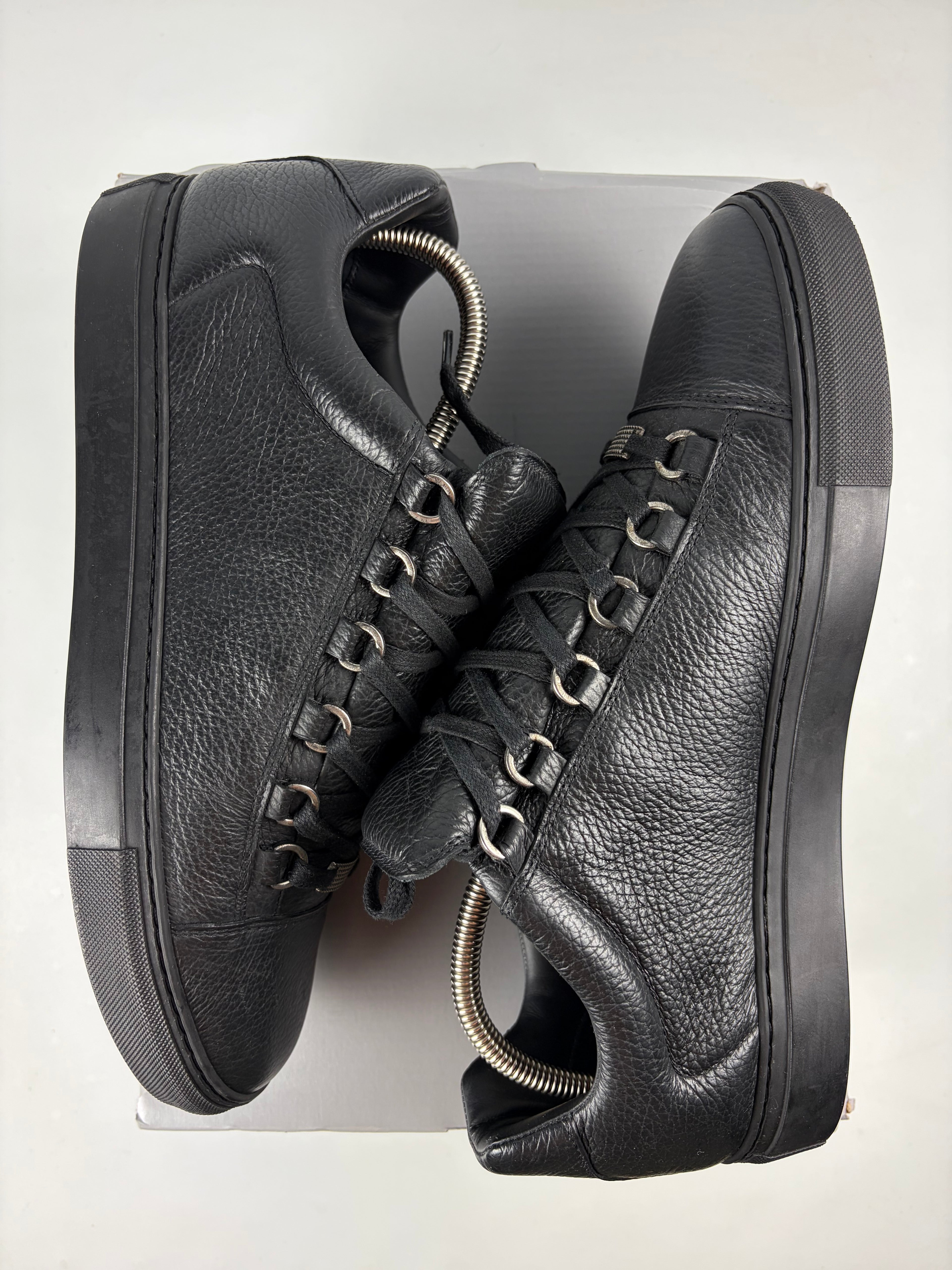 Balenciaga arena low - eu 43 / us 10 - black