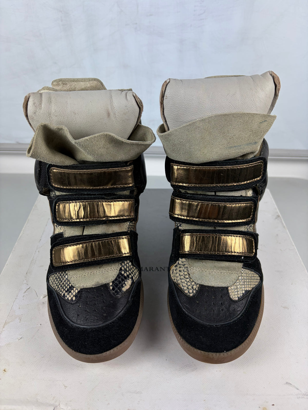 Isabel Marant Bonny python-print wedge sneakers - eu 37 / us 7 / uk 4 - black & gold
