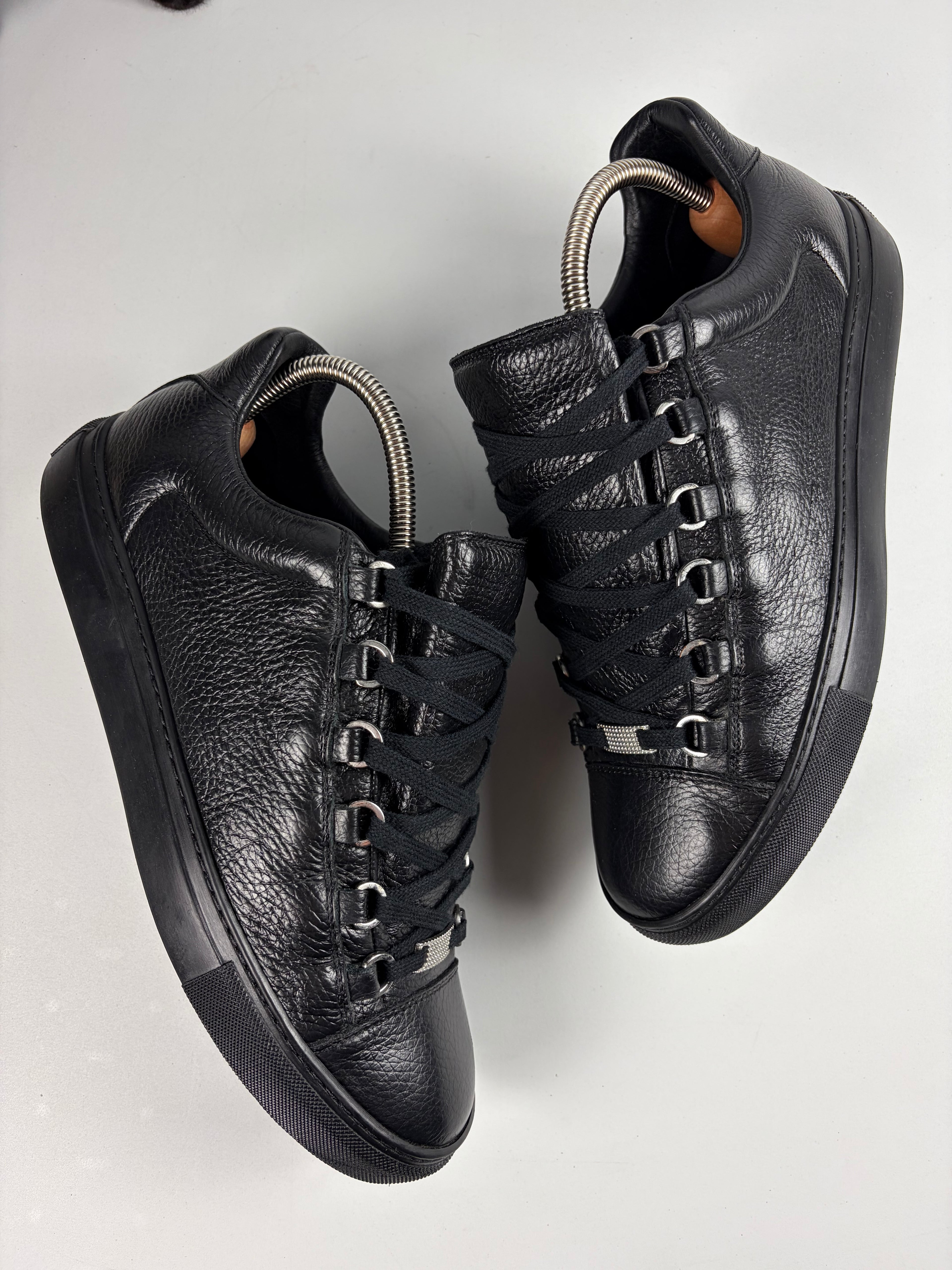 Balenciaga arena low - eu 41 / us 8 - black