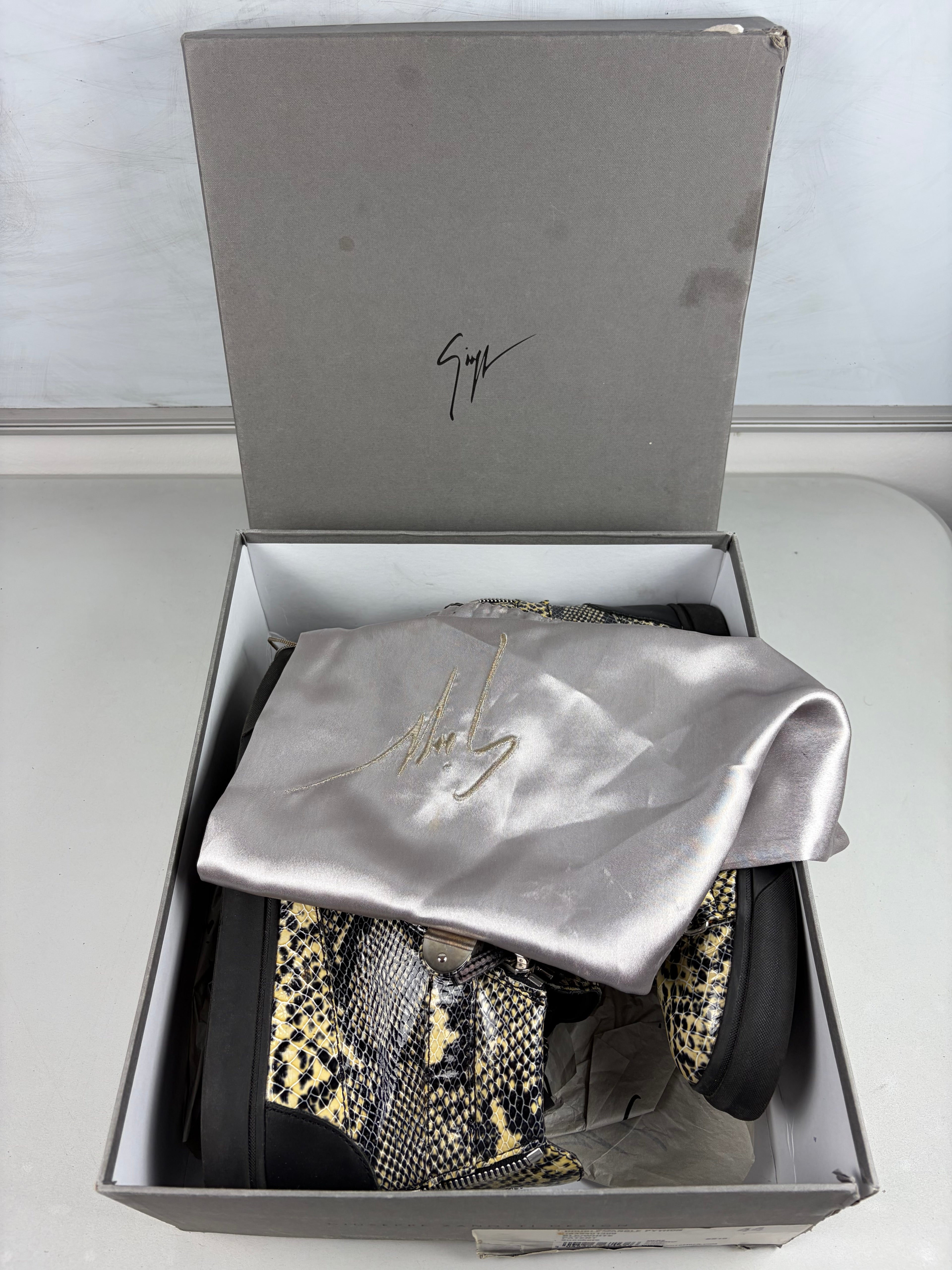 Giuseppe Zanotti Coby Python Embossed skin high tops - eu 44 / us 11