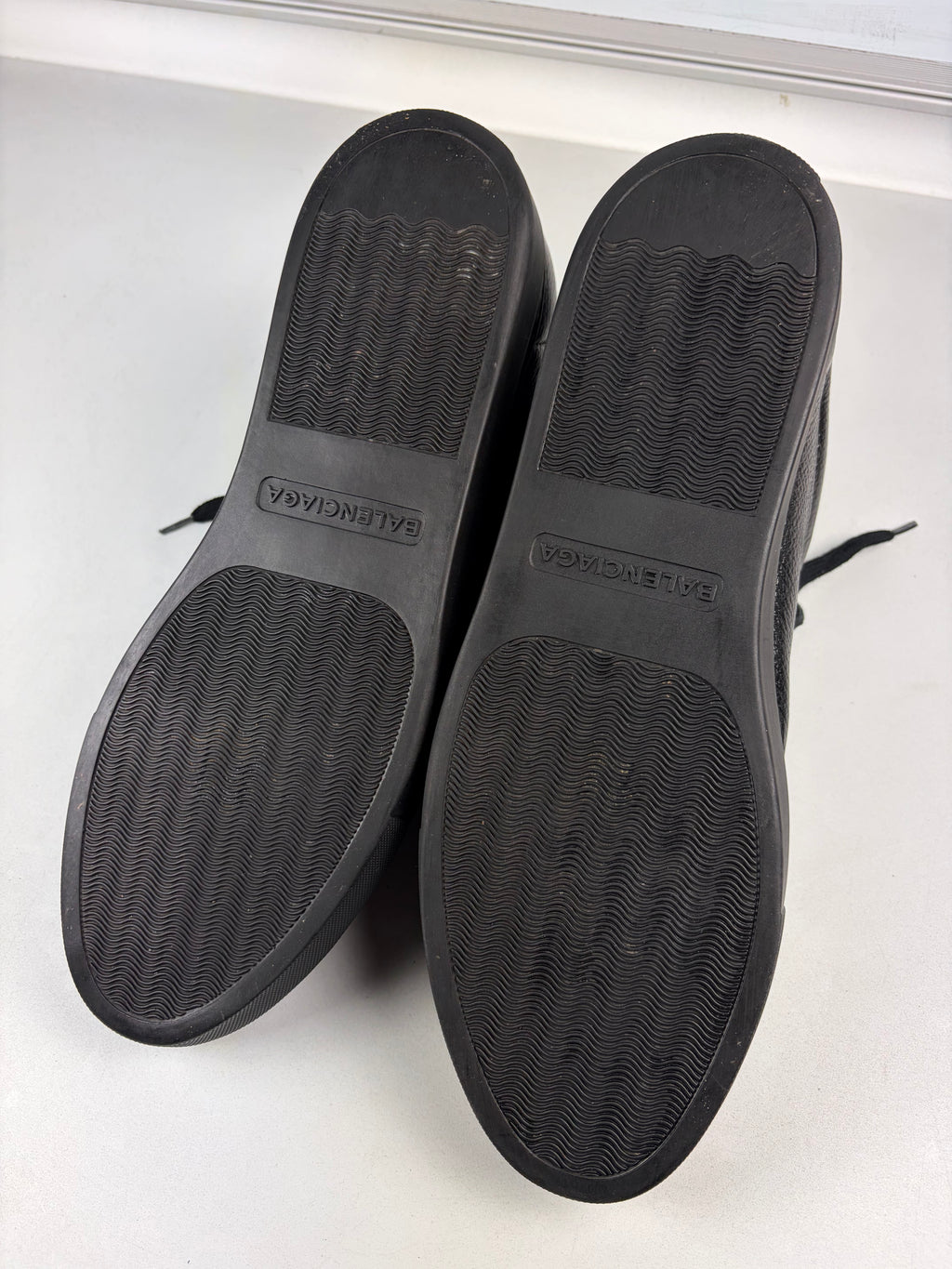 Balenciaga arena low - eu 44 / us 11 / uk 10 - black