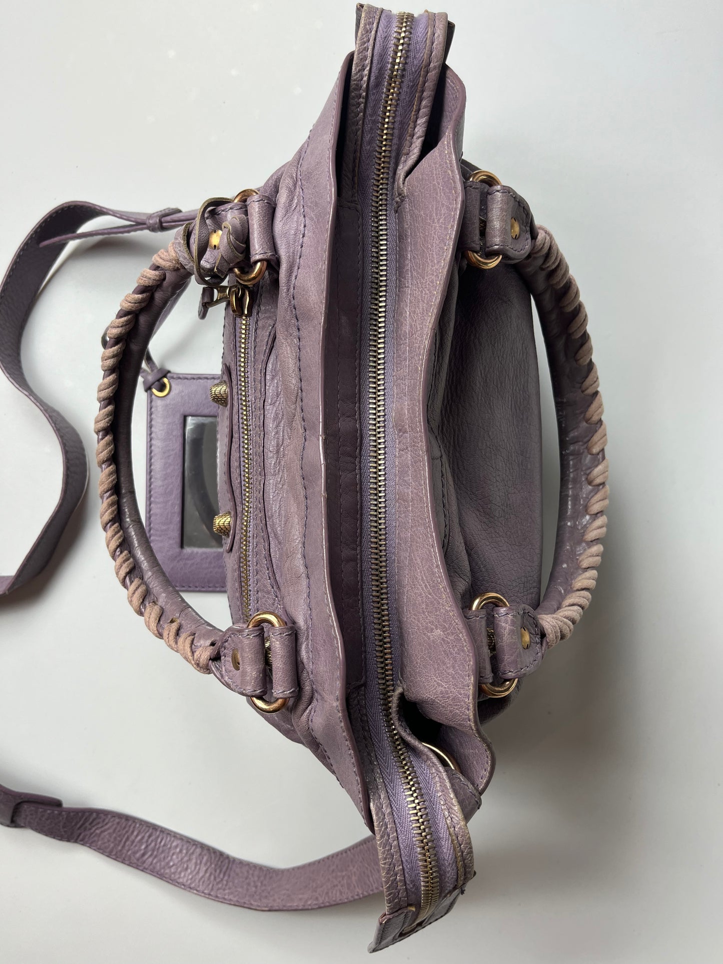 2012 BALENCIAGA
Glycine Lambskin Leather Giant 12 Rose Gold Town Bag