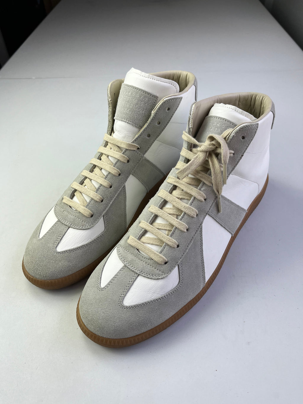 Maison Margiela high top gats - Eu 45 - white