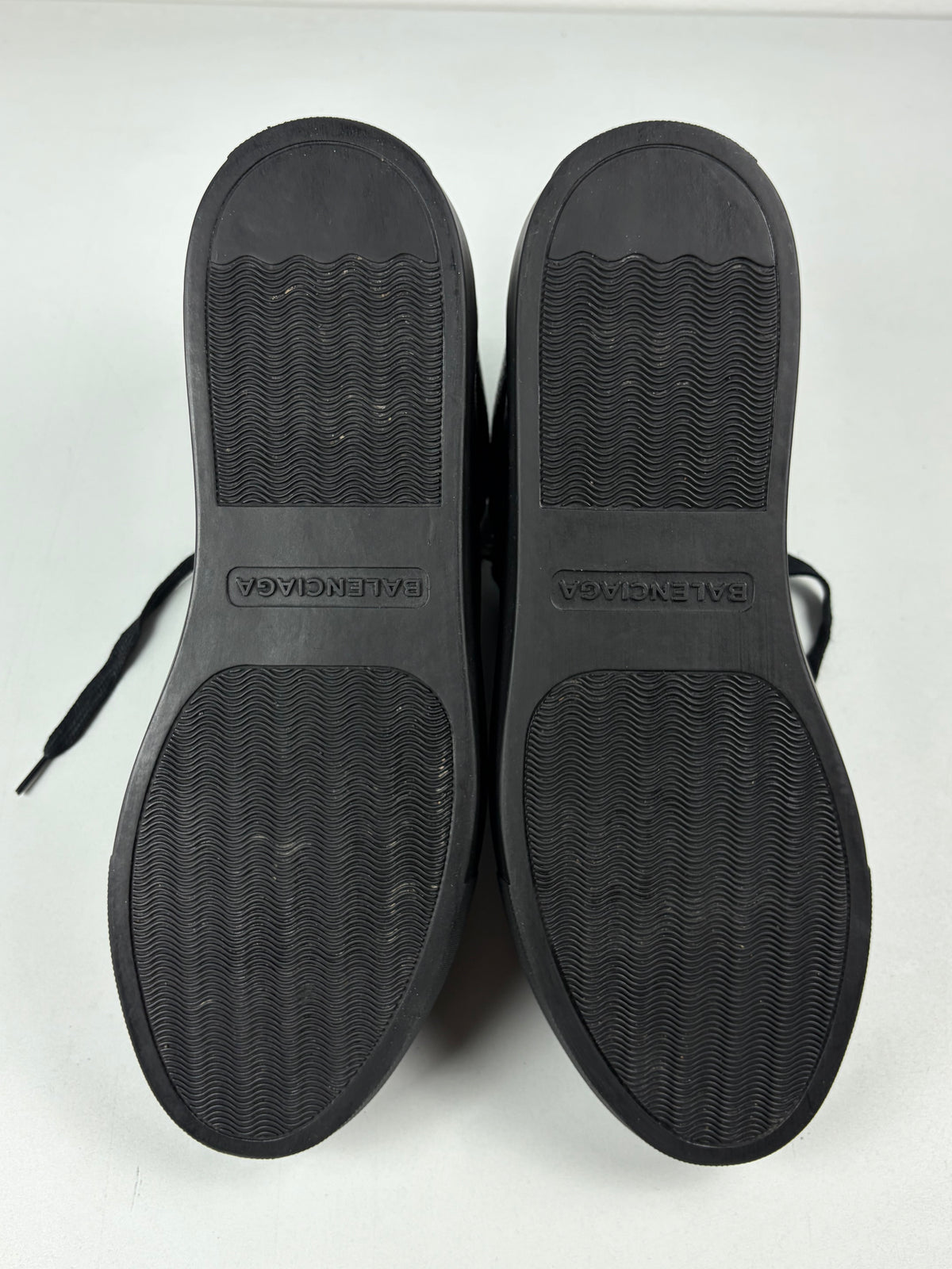 Balenciaga arena low - eu 42 / us 9 / uk 8 - black