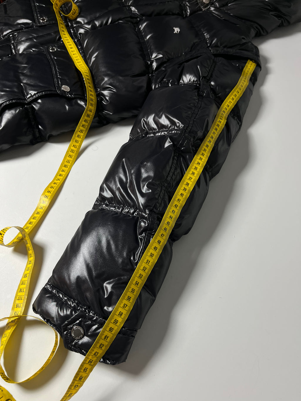 00’s BURBERRY made in Japan real fur down jacket (M/L) - black