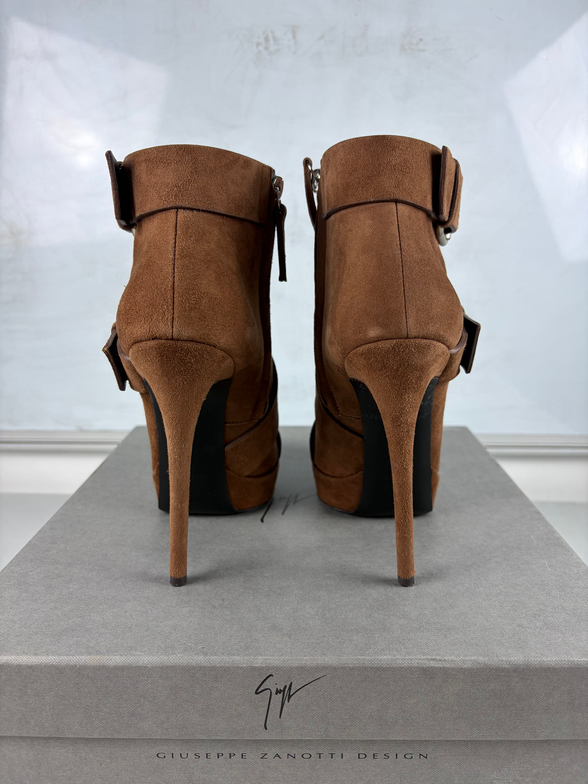 Giuseppe Zanotti ‘Emy’ suede ankle boots - eu 37.5 / us 7.5 / uk 4.5 - brown